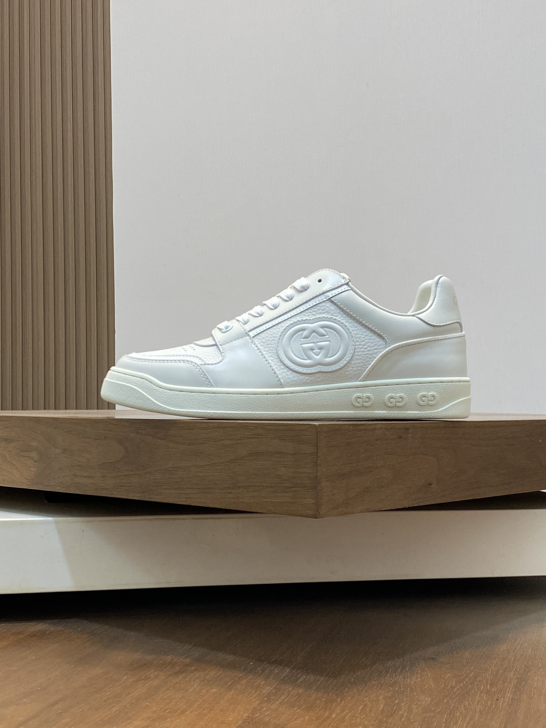 Gucci Men’s Interlocking G White Leather Sneakers