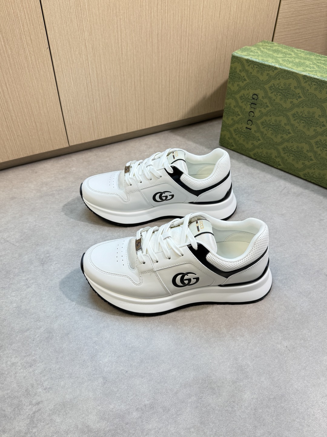 Gucci Men’s Interlocking G White Leather Sneakers