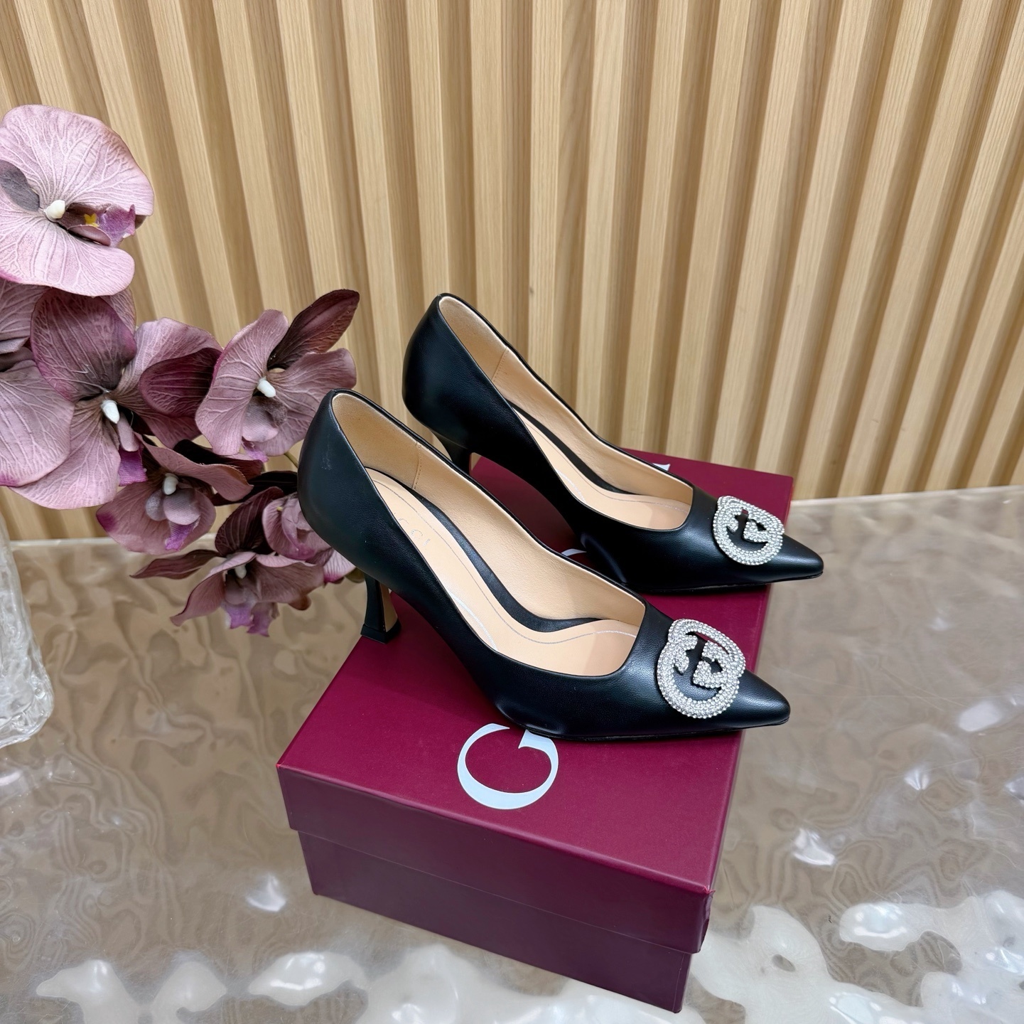 rhinestone Gucci Black Leather Pumps