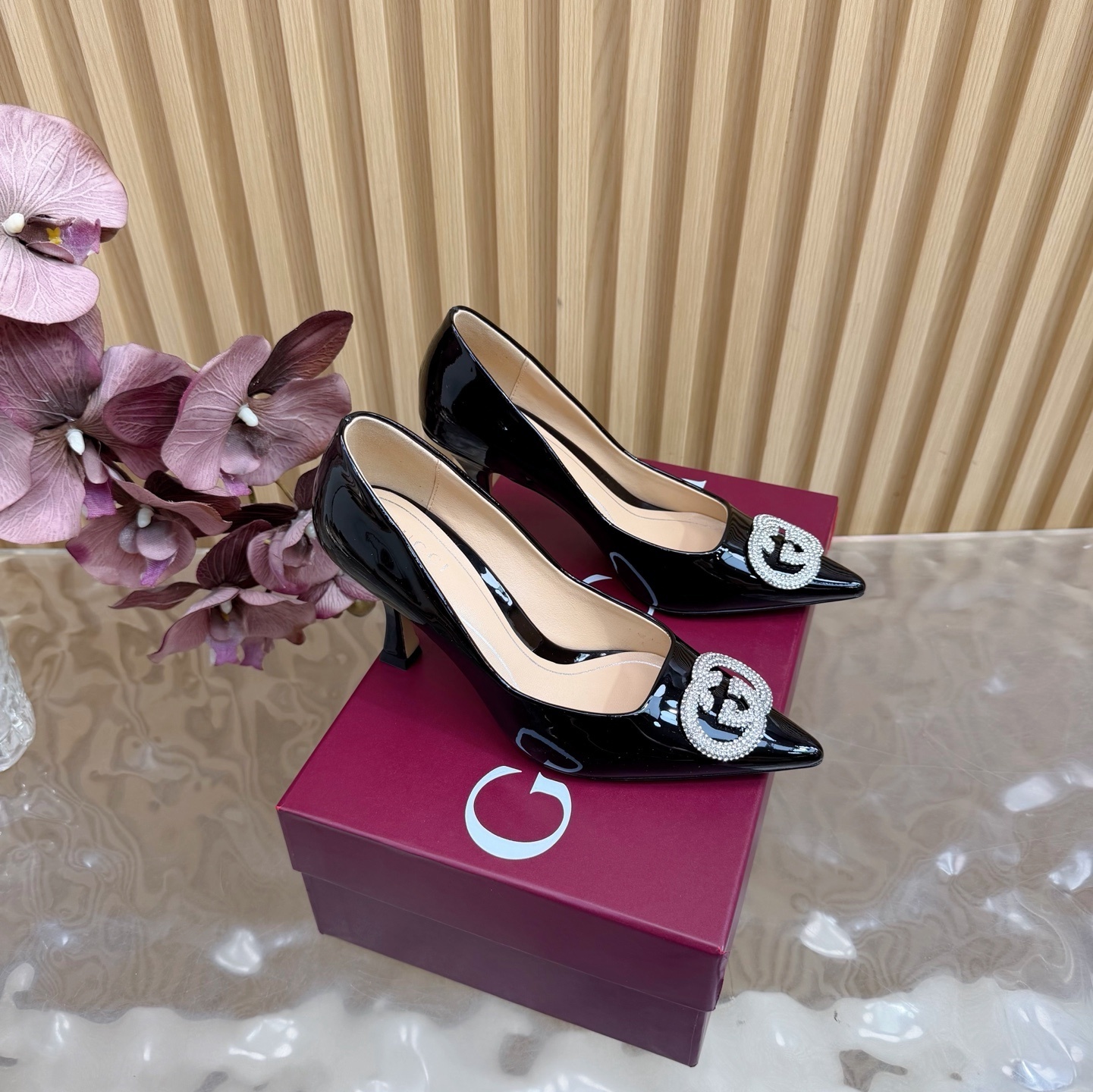 Gucci Black Patent Leather Pumps