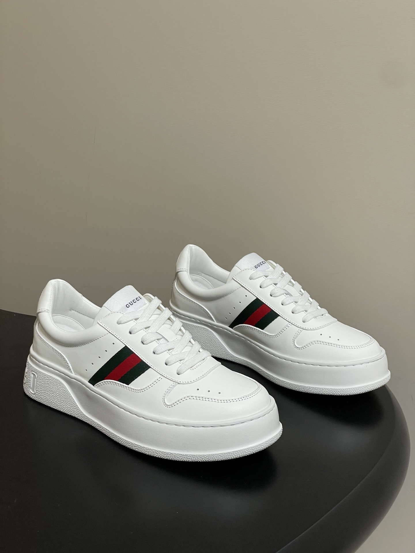 classic Gucci White Leather Stripe Sneakers - Gucci White Leather