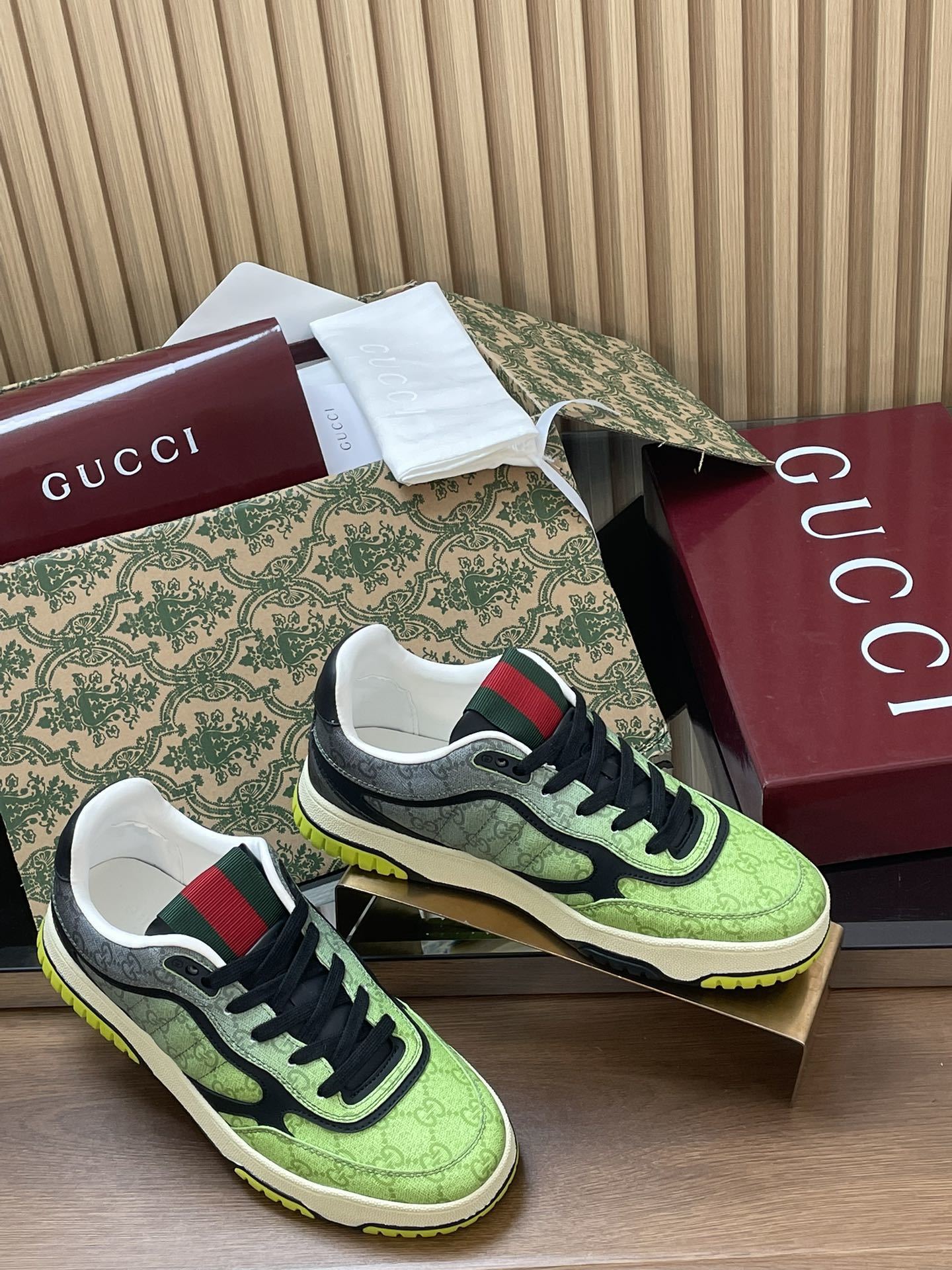 designer Gucci Green GG Trefoil Sneakers - Gucci Green GG Trefoil