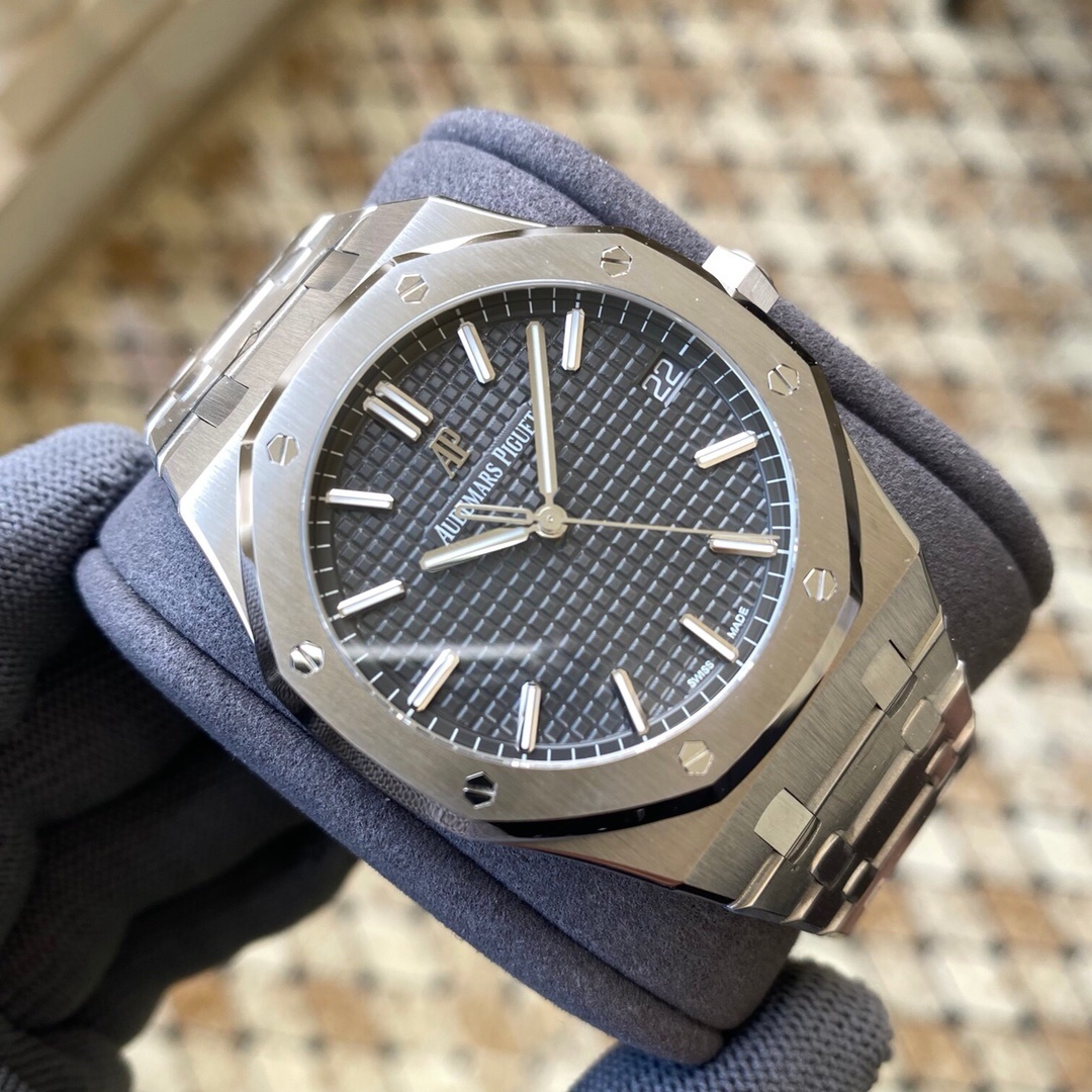 Audemars Piguet Royal Oak 41mm Grey Dial 15500ST Stainless Steel
