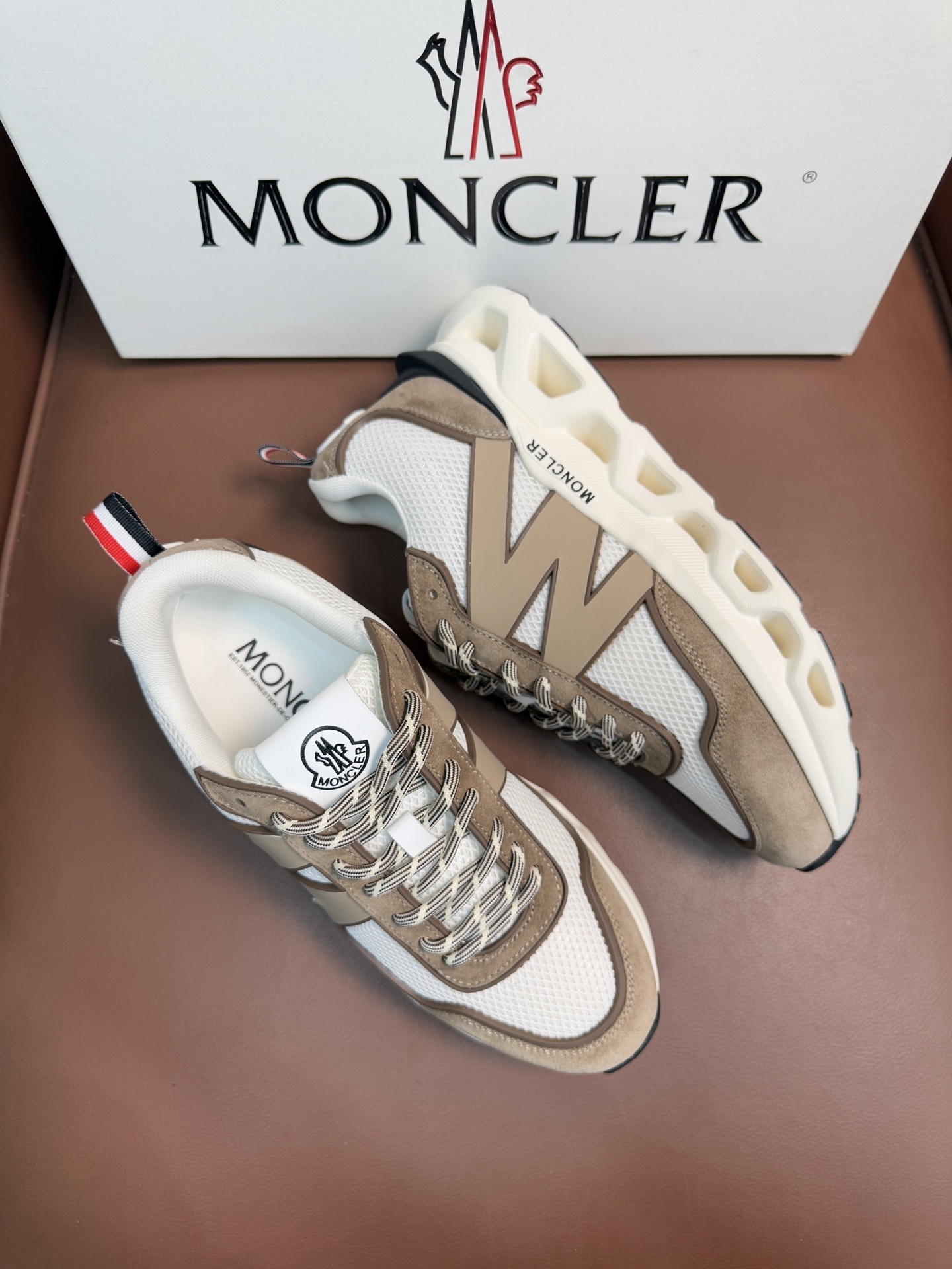 white designer Moncler Beige Trailgrip Sneakers - Moncler White &