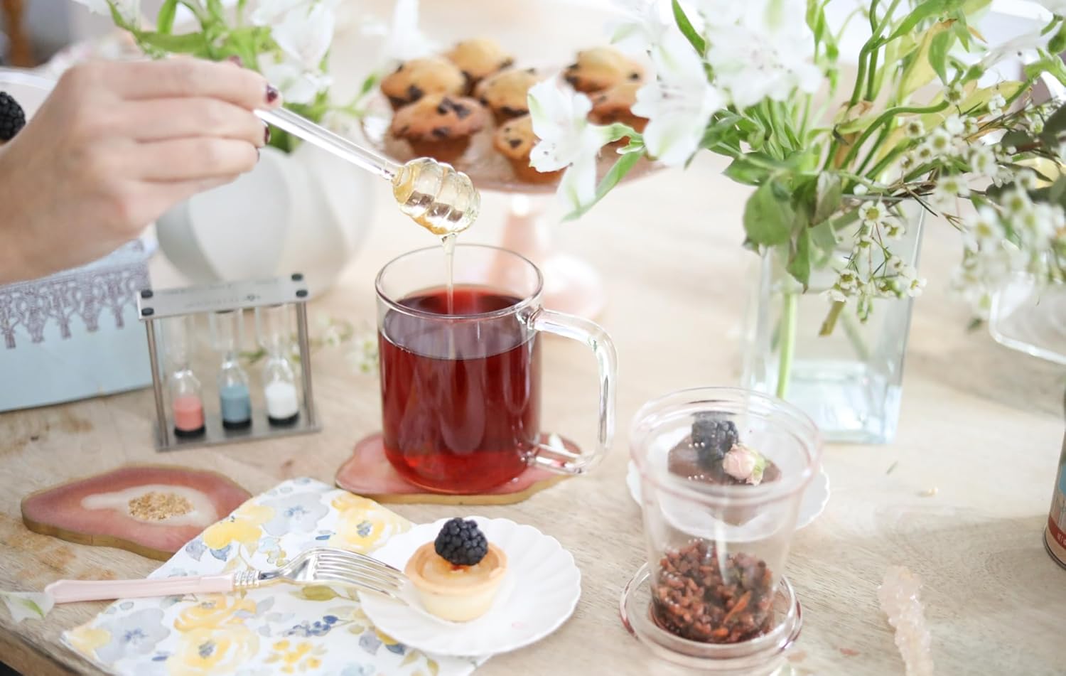 Teabloom Loose Tea Microdot Glass Mug with Lid – 12oz Single-Serve Borosilicate Glass Cup with Infuser for Hot and Cold Beverages - Image 4