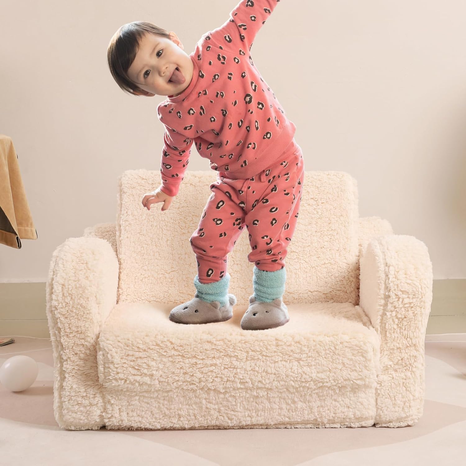 MOMCAYWEX Kids Sofa, 2-in-1 Flip-Out Foam Couch with Soft Sherpa Cover, Cozy Play Lounge Chair, Cream