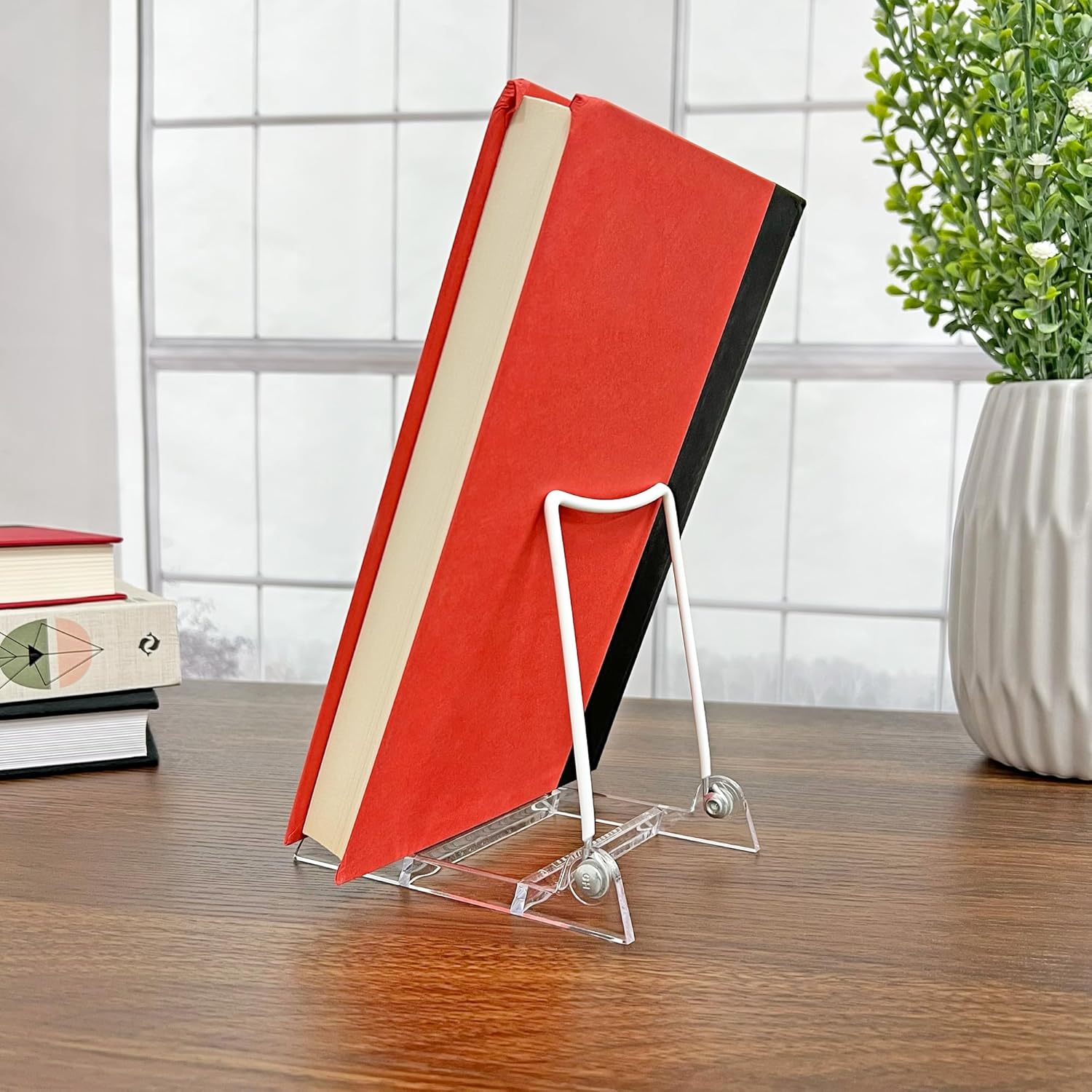 Alternative view of GIBSON HOLDERS 3PL Adjustable White Wire and Clear Acrylic Display Easel, 3.875" W x 5.375" D x 5.25" H, Pack of 6