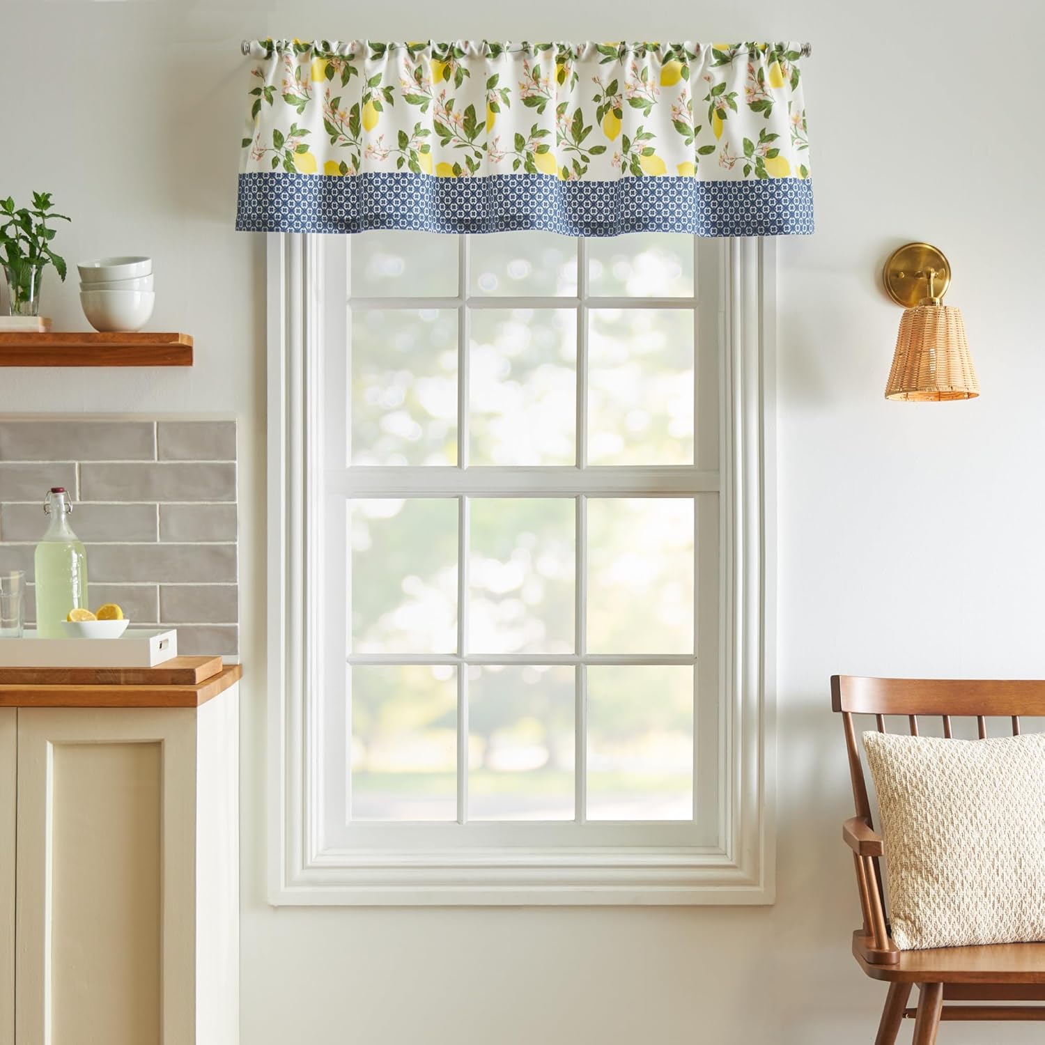 Alternative view of Martha Stewart Lemons 3-Piece Window Curtain Valance and Tiers Set, Yellow