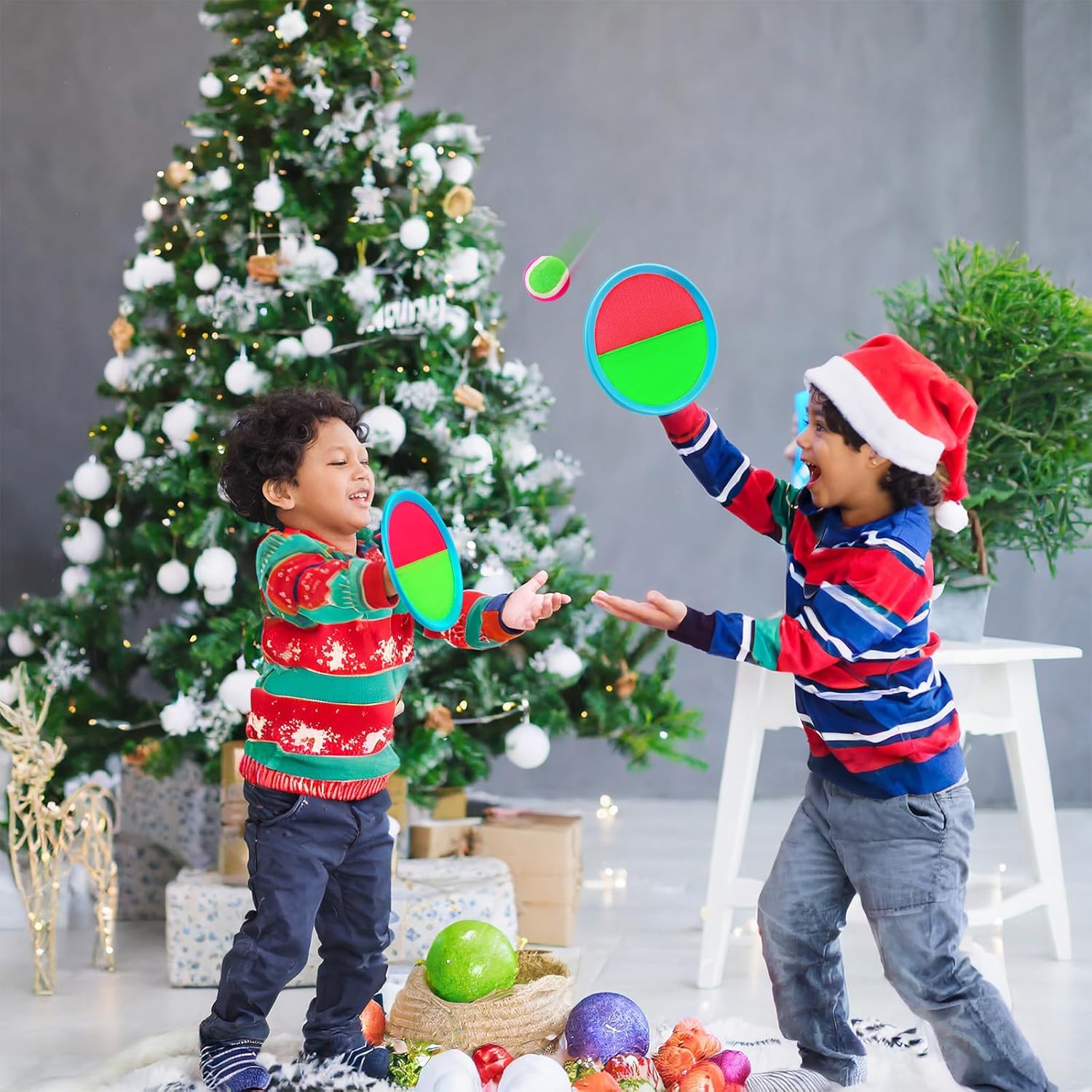 Ayeboovi Toss and Catch Ball Game Outdoor Beach Pool Kids Toys Outside Lawn Yard Games for 3 4 5 6 7 8 9 10 11 12 Year Old Girls Boys Toys Birthday Gift Stocking Stuffers (2 Paddles 2 Balls)