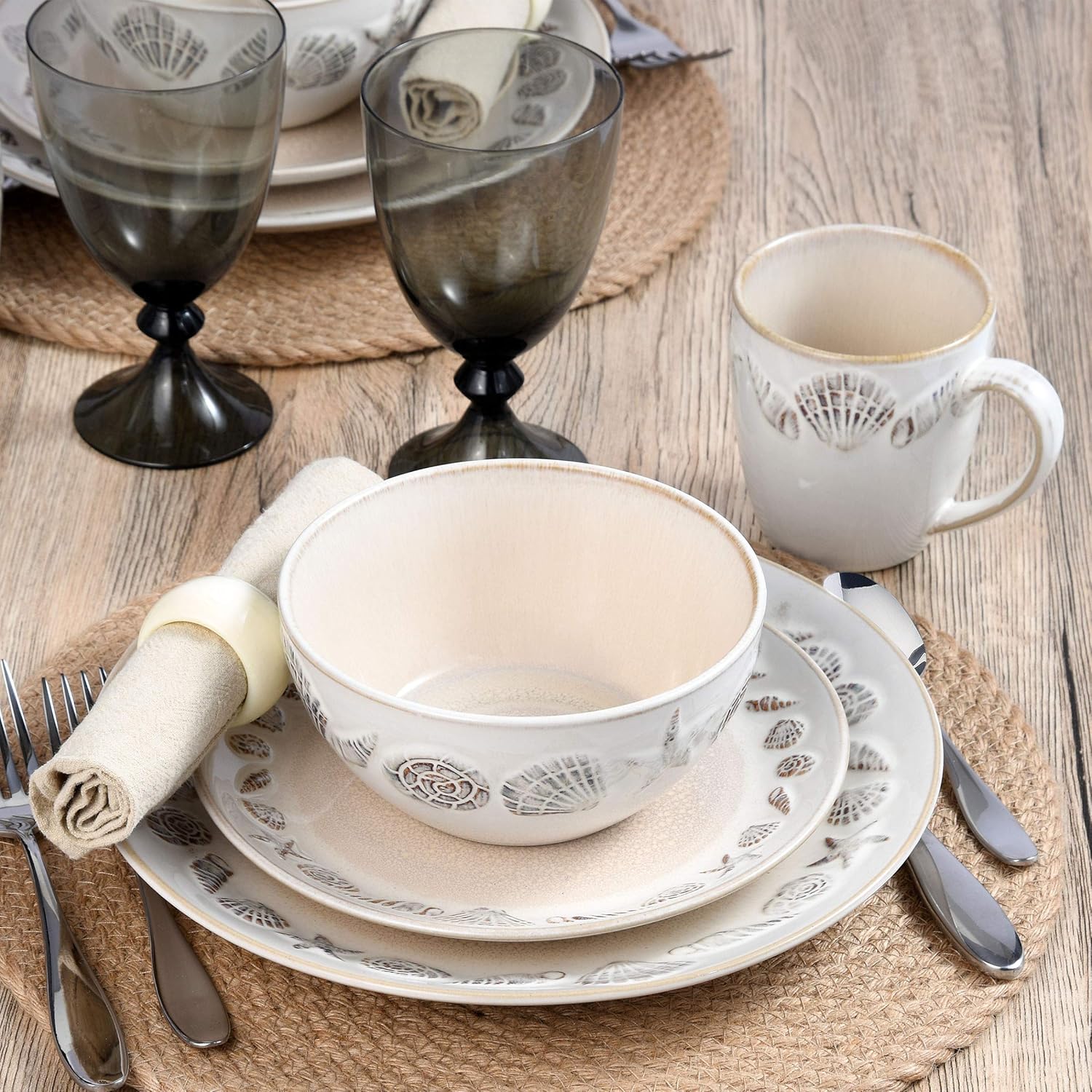 Pfaltzgraff Panama 16-Piece Dinnerware Set, Beige