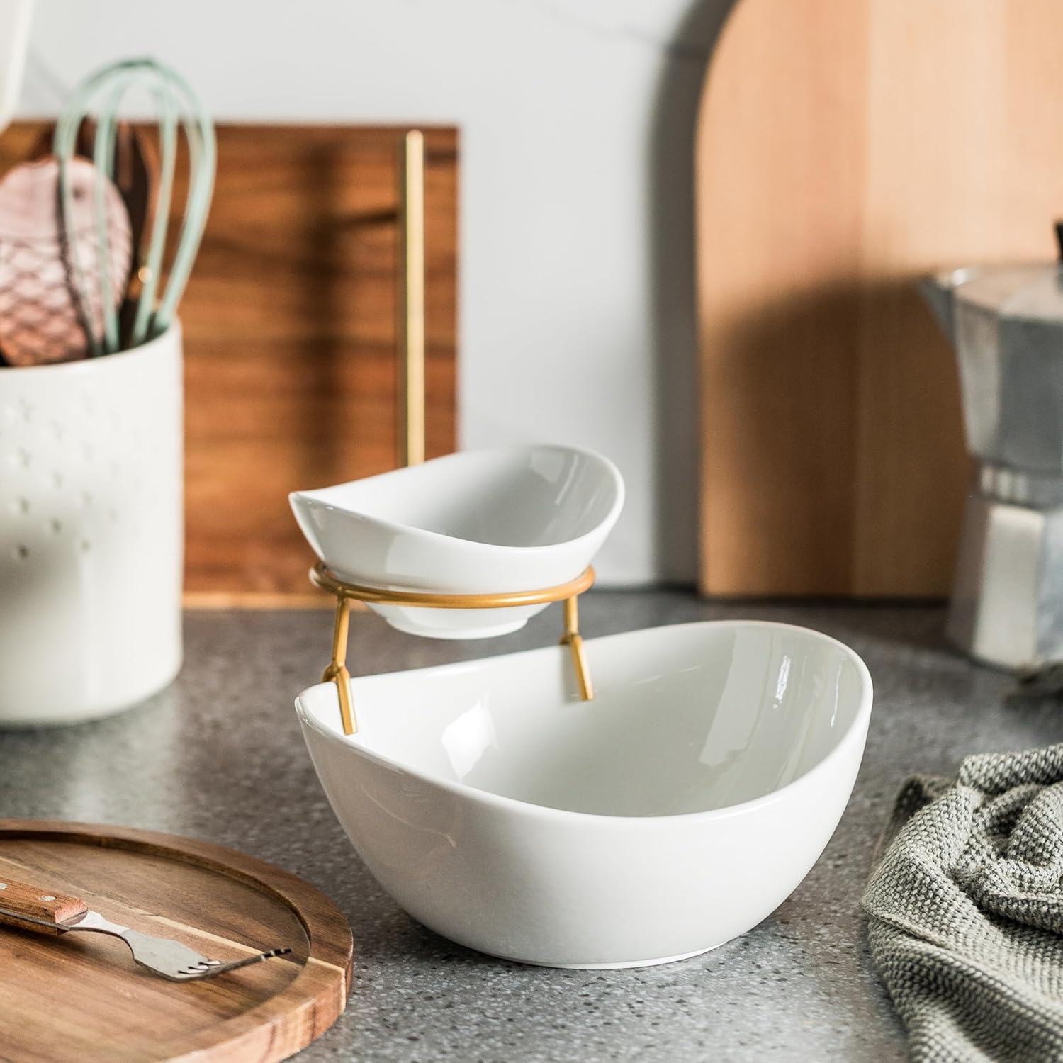 YHOSSEUN Chip and Dip Serving Set 2 Tiered Chip Dip Bowls with Metal Rack for Appetizer, Snacks - Large Chip Bowl 45 oz Small Dip Bowl 7 oz-Serving Bowls for Party, Food Dispaly - Gold Stand