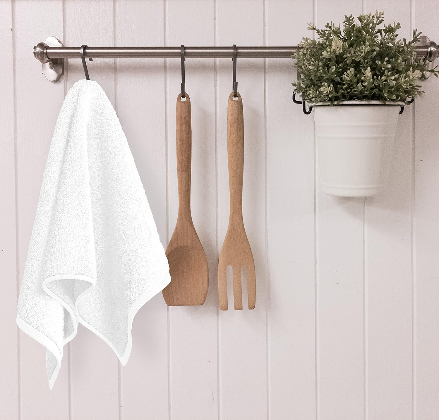 GOLD TEXTILES Bulk Pack 60 Pcs (5 Dozen) White Economy 15x25 Inches Basic Hand Towel - 2.25 lb/dz