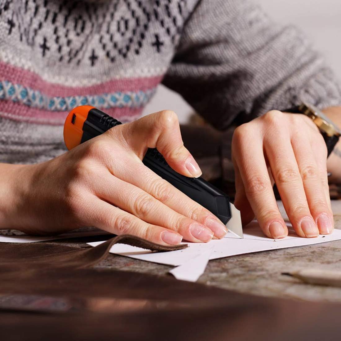 REXBETI 12-Pack Utility Knife, Retractable Box Cutter for Cartons, Cardboard and Boxes, 18mm Wider Razor Sharp Blade, Smooth Mechanism, Perfect for Office and Home use