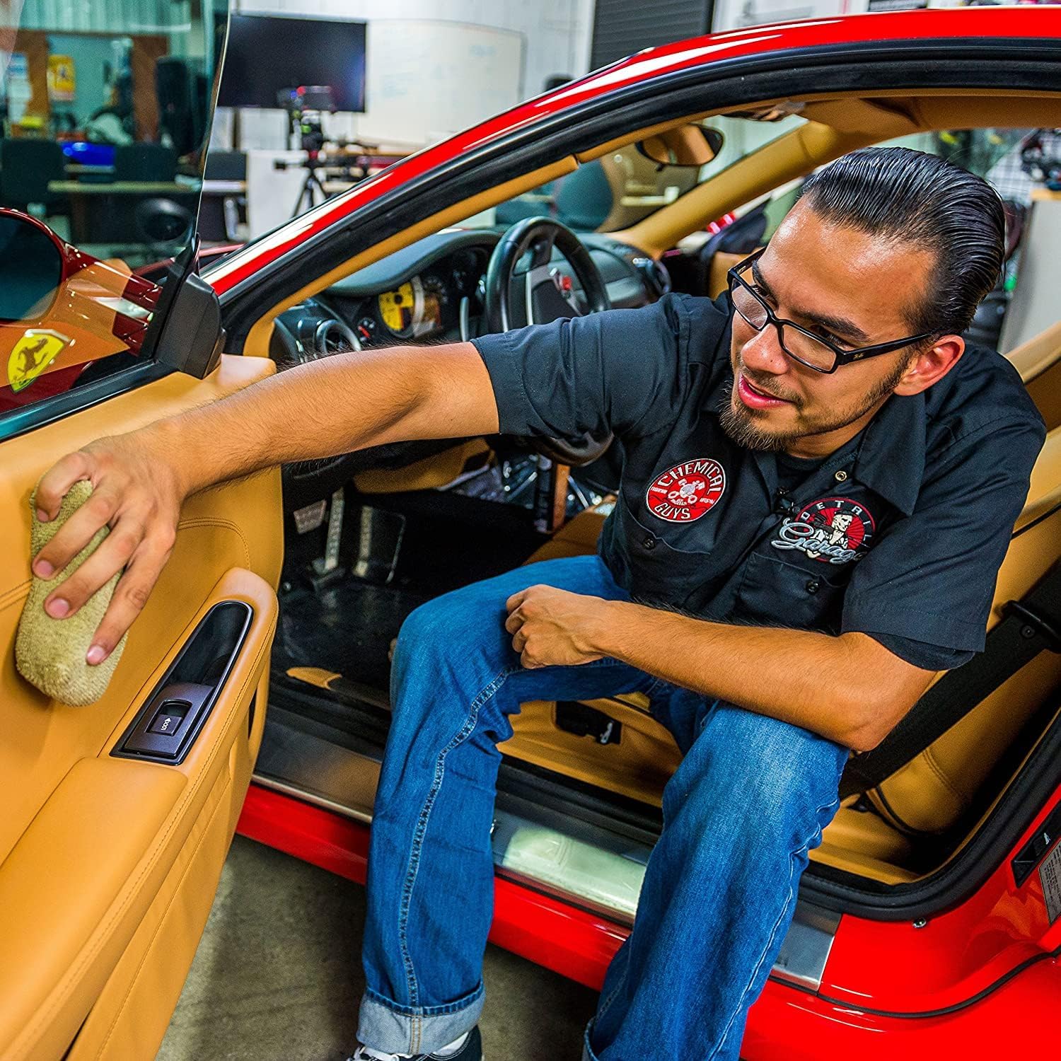 Alternative view of Chemical Guys Leather Conditioner, Vintage Series - Conditions, Nourishes, and Protects Natural, Synthetic, and Faux Leather Seats, Interiors, Apparel & Accessories, 16 fl oz