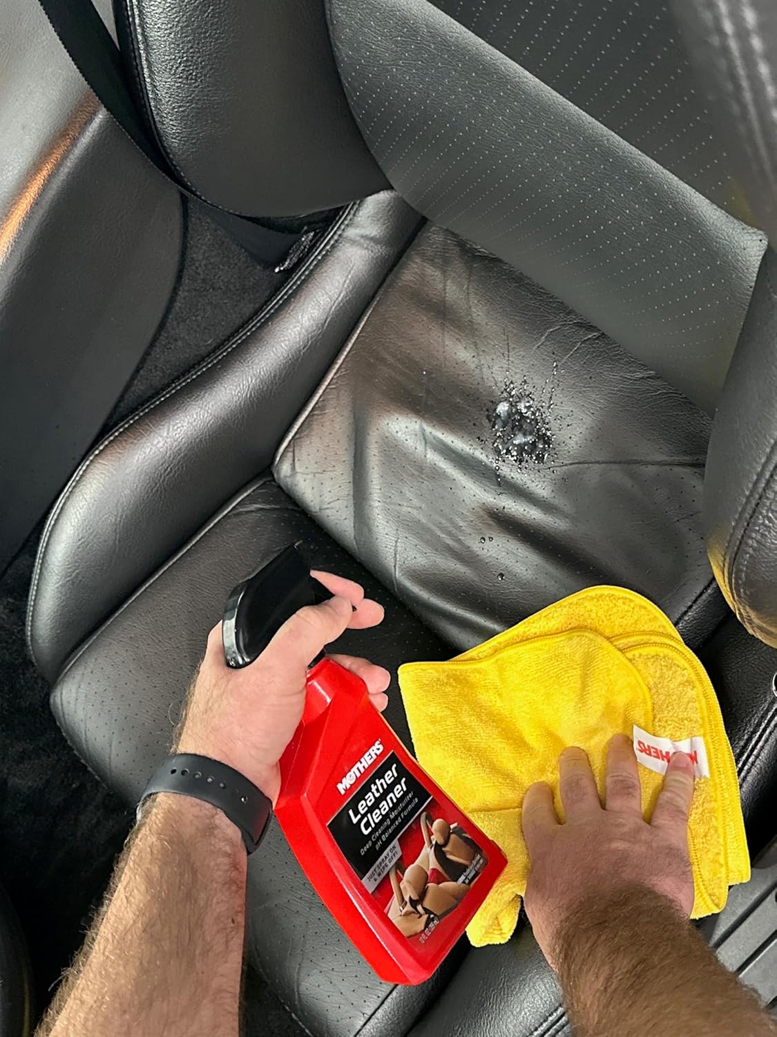 Mothers Leather Cleaner, 12 oz. u2014 Advanced pH Balanced Formula Safely Deep Cleans & Moisturizes Leather Surfaces, Preps for Conditioning to Enhance Appearance & Longevity (06412)