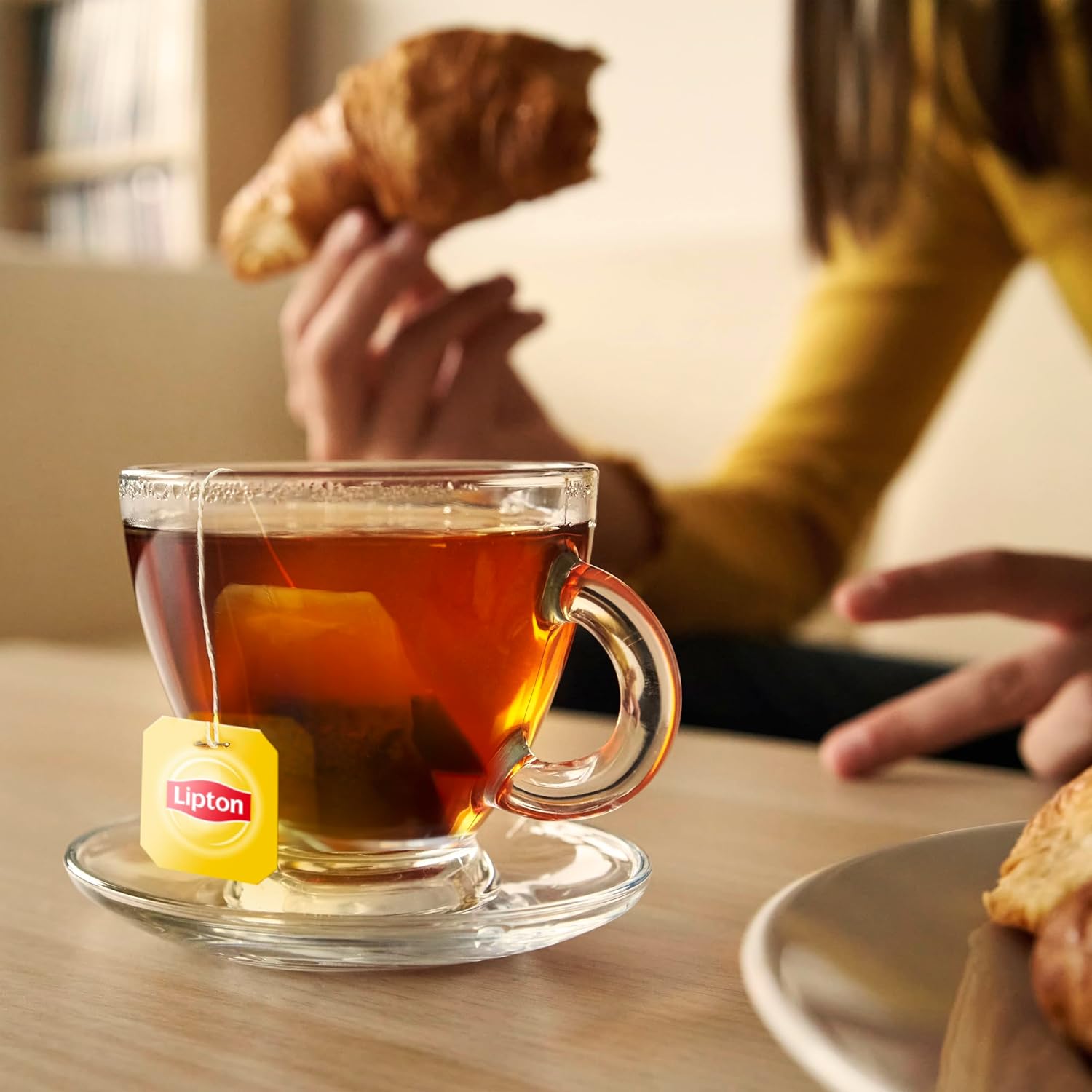 Lipton Black Tea Bags, Hot or Iced, Black tea with Caffeine, 400 Total Bags (200ct - Pack of 2)