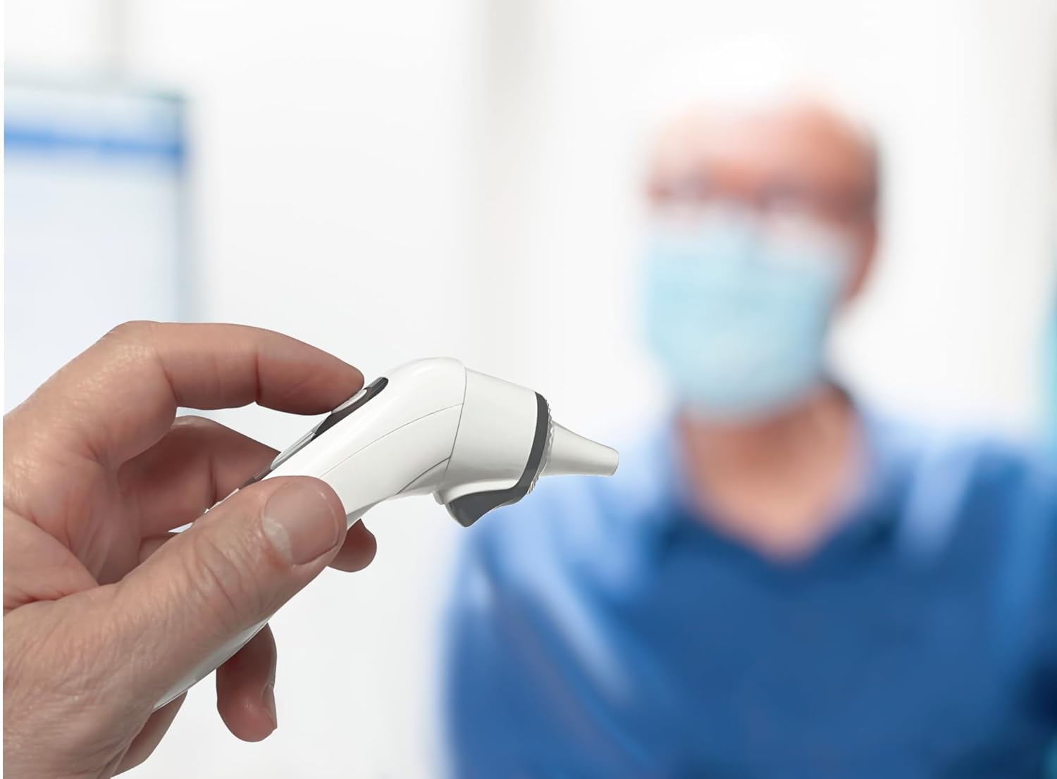 ADC Adtemp 424N 1-Second Infrared Tympanic Ear Thermometer with Storage Cradle - Image 3