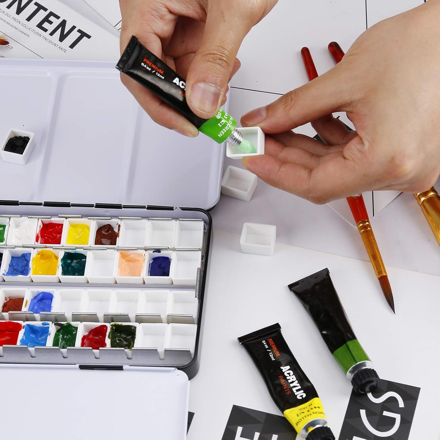 LOONENG Empty Watercolor Palette, Metal Watercolor Tin with Fold-Out Palette, Large Watercolor Tray Palette with 52 Empty Watercolor Half Pans for Plein Air Painting, Acrylic and Oil Painting