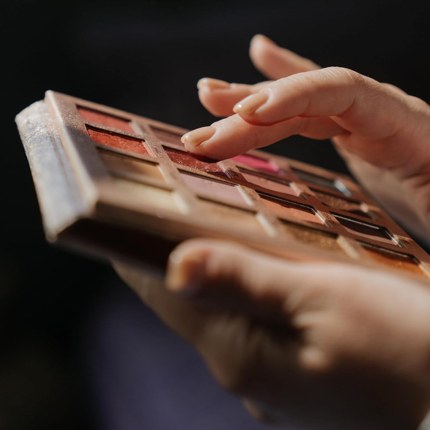 Alternative view of FCLUB 100PCS Tiny Empty Metal Pans 3/4" × 1/2" (0.6ml) u2013 Shallow Rectangle Eyeshadow & Cosmetic Pans for Makeup, Watercolor, Lipstick, Blush, Foundation, DIY Magnetic Palette Refills