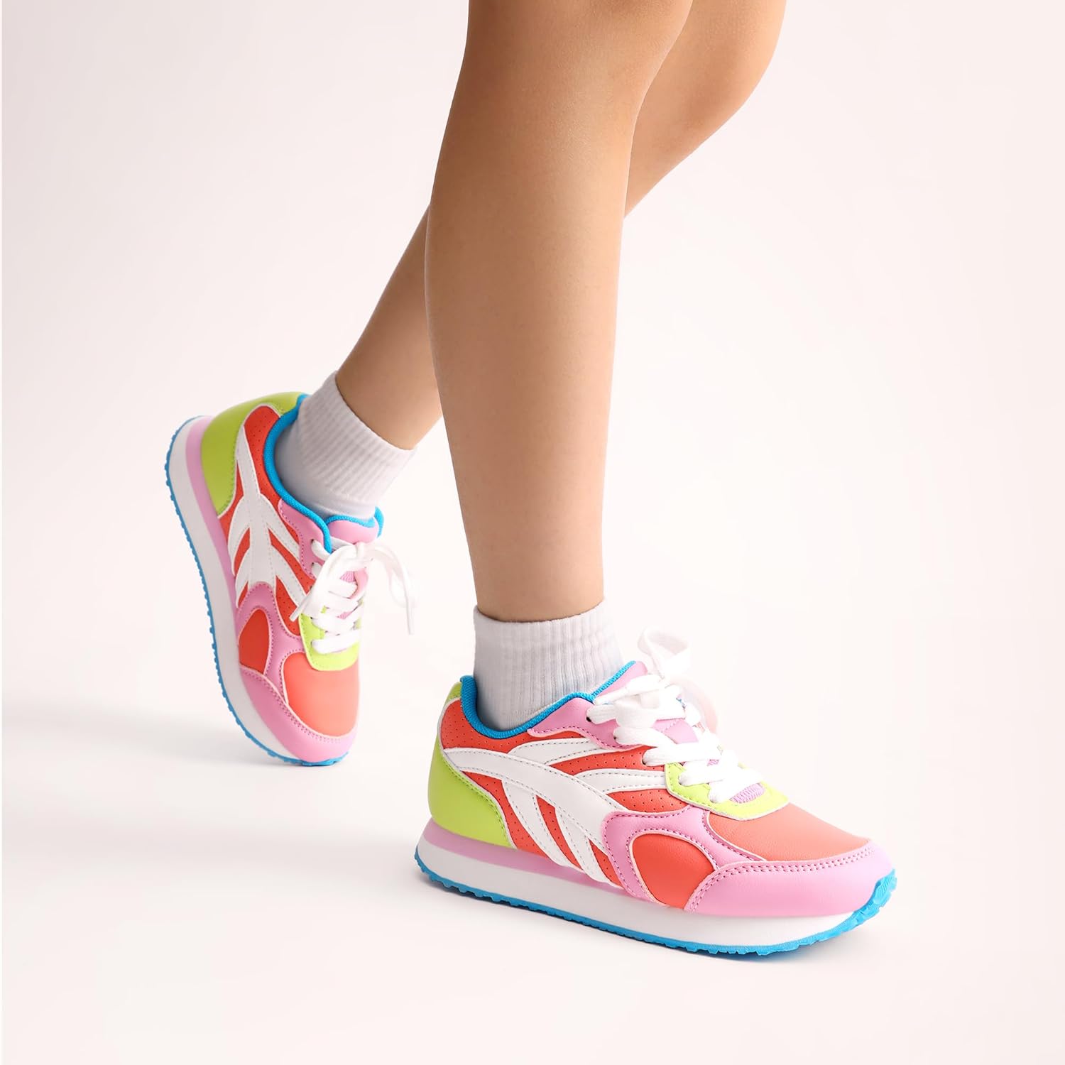 DREAM PAIRS Girls Sneakers Lace-up Tennis Running Casual Footwear LilLegends Lightweight Classic Walking Shoes for Little/Big Kid