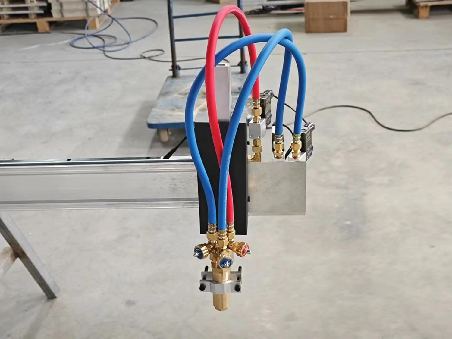 Portable CNC Cutting Machine supporting oxyfuel gas flame and plasma cutting - Image 6