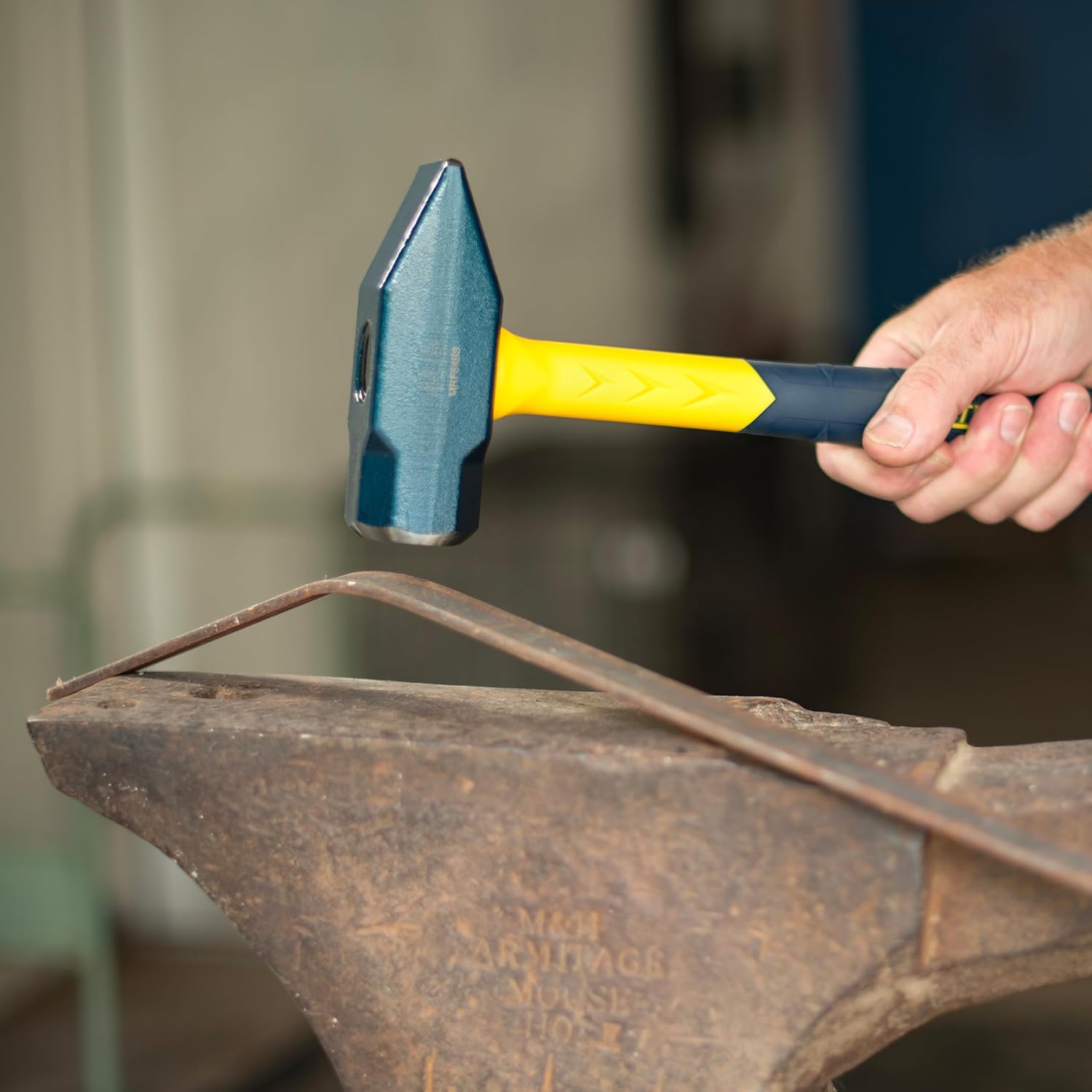 ESTWING Sure Strike Blacksmith's Hammer - 64 oz Metalworking Tool with Fiberglass Handle & No-Slip Cushion Grip - MRF64BS