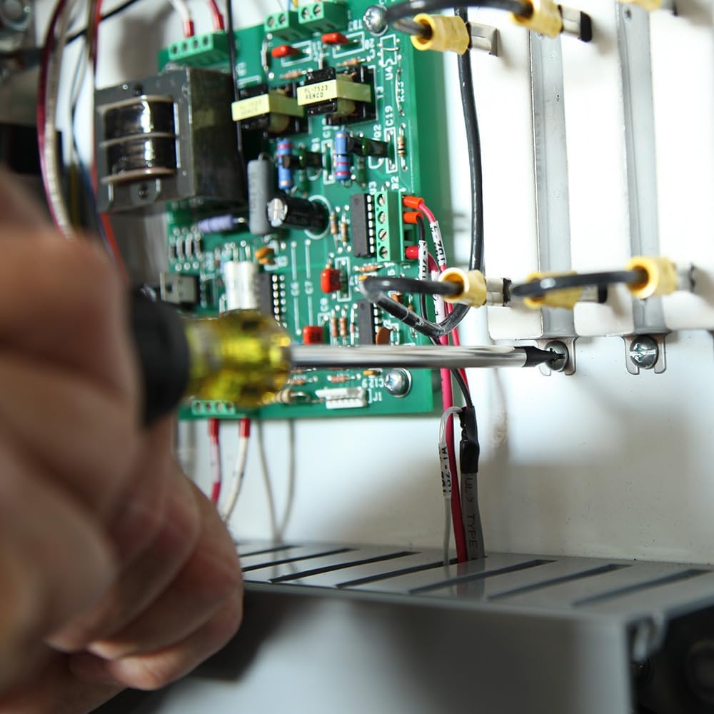 Klein Tools 32378 Combination Tip Screwdriver Set, Made in USA, with #1 and #2 Combination Tips and Cushion-Grip Handles, 2-Piece