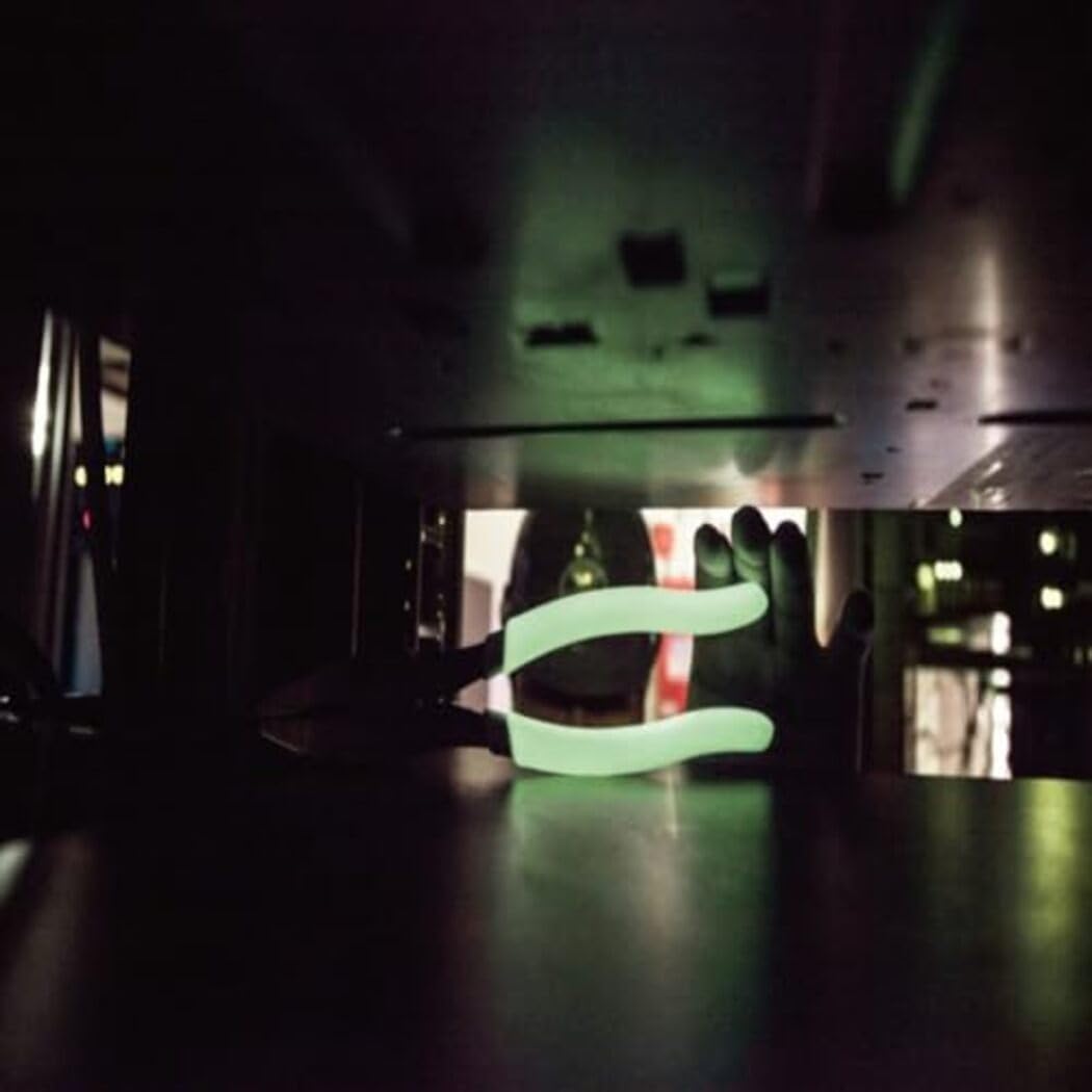 Klein Tools D20009NEGLW Side Cutter Linemans Pliers, Made in USA, Cut ACSR, Screws, Nails, Hard Wire, 9-Inch Hi-Viz Pliers