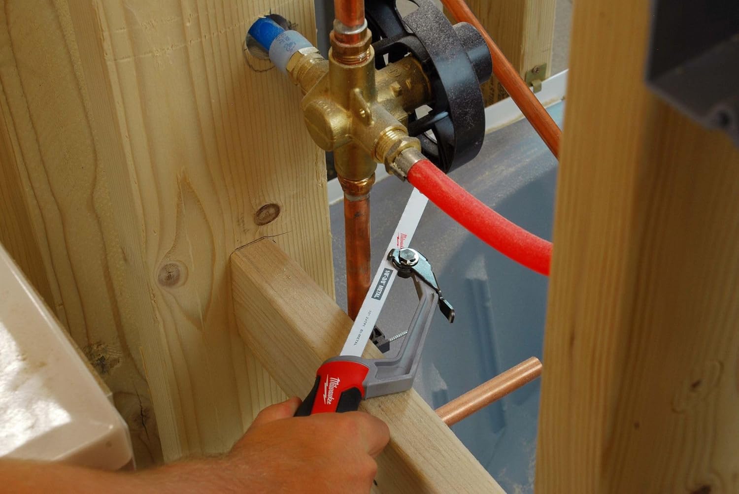 Milwaukee 48-22-0012 Compact Hand Operated Hack Saw w/ Tool-Less Blade Change (10 Inch Blade Included)