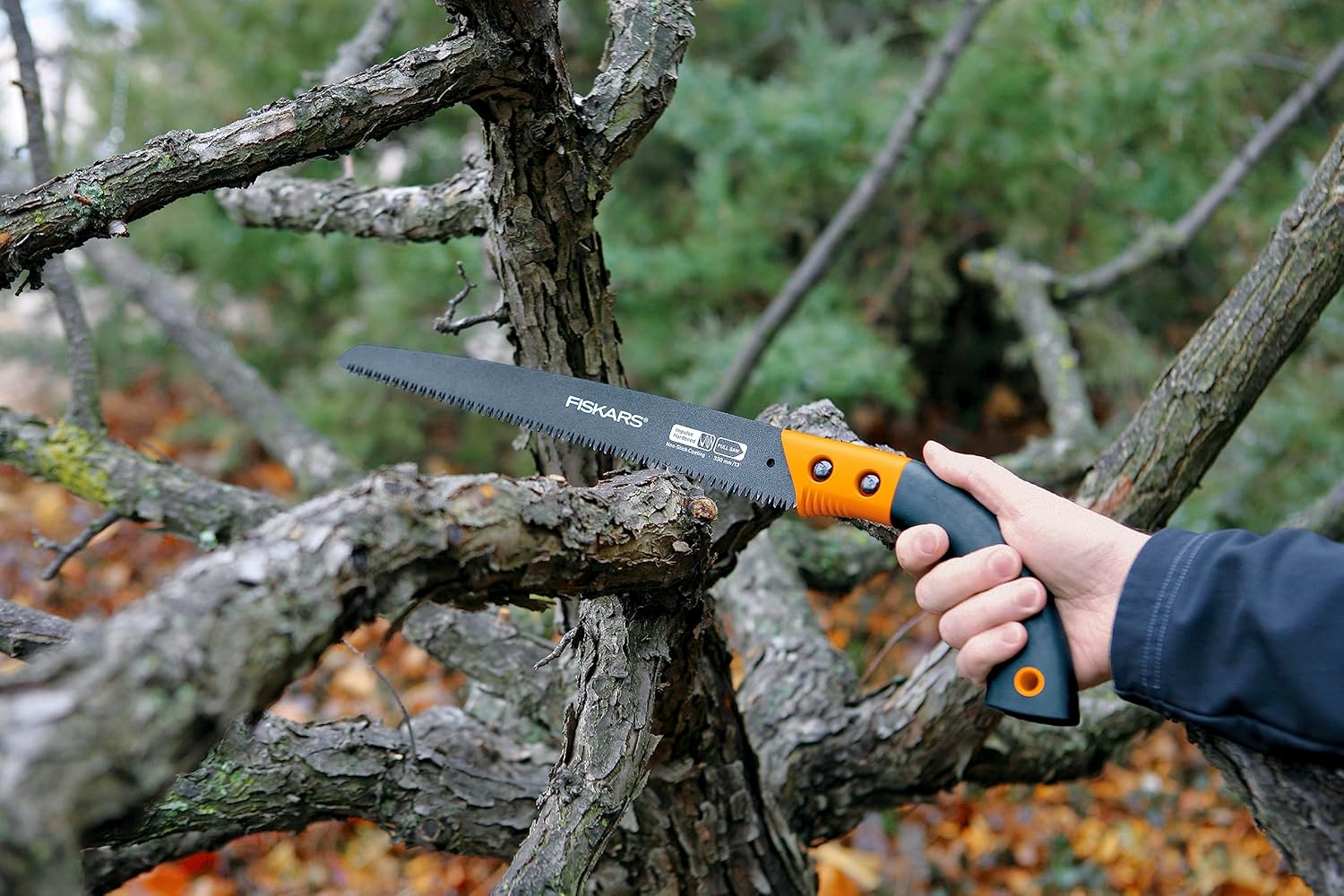 Fiskars Pruning Saw, Gifts for Dad, Fixed Handle Tree Cutting Tool, 13", Black/Orange