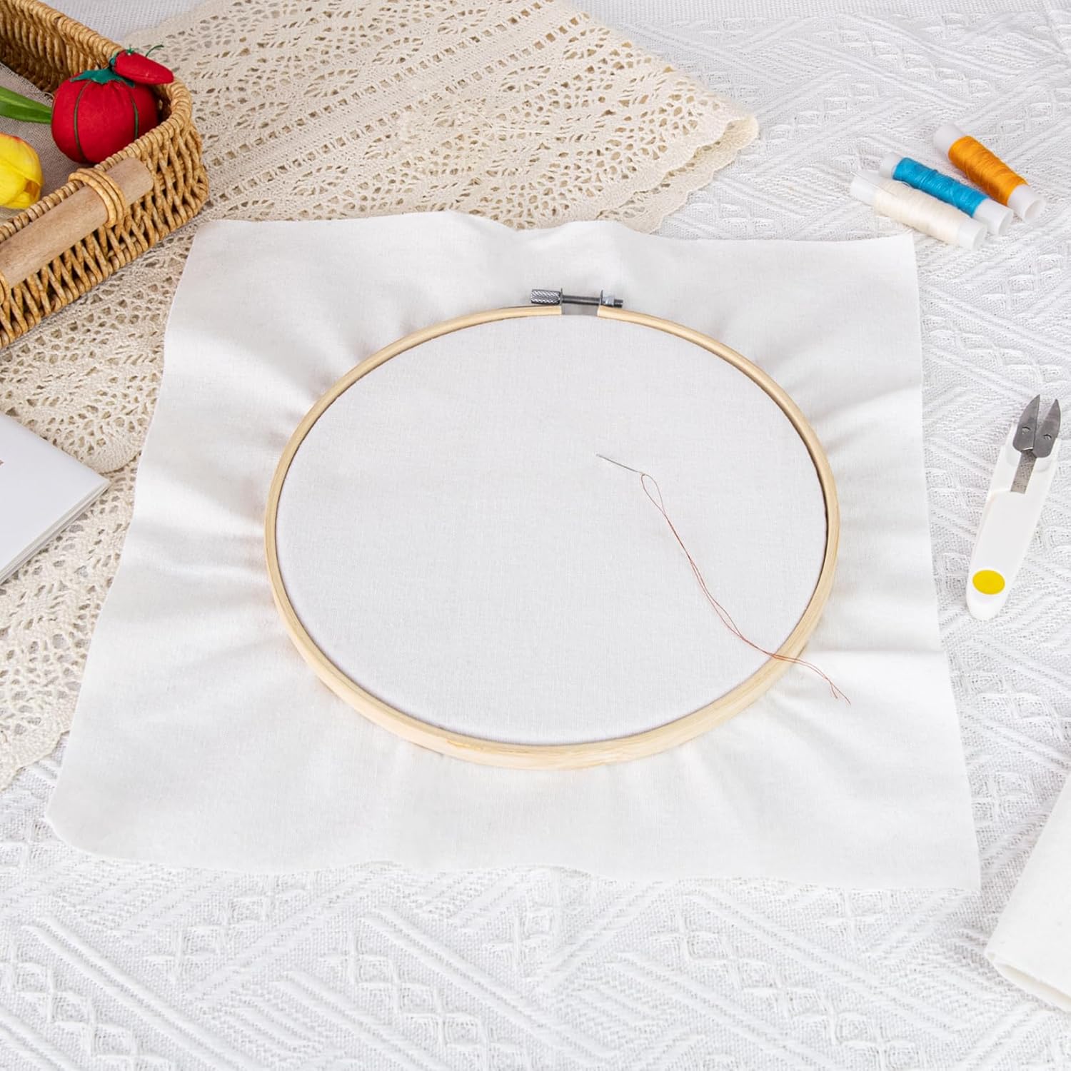 20 PCS Linen Embroidery Fabric, Pre-Cut Solid Color 5 Different Sizes 5.9 to 19.6inch Embroidery Cloth Fabric Squares, Needlework Sewing Quilting Cloth for DIY Garment Crafts Project, Bright White