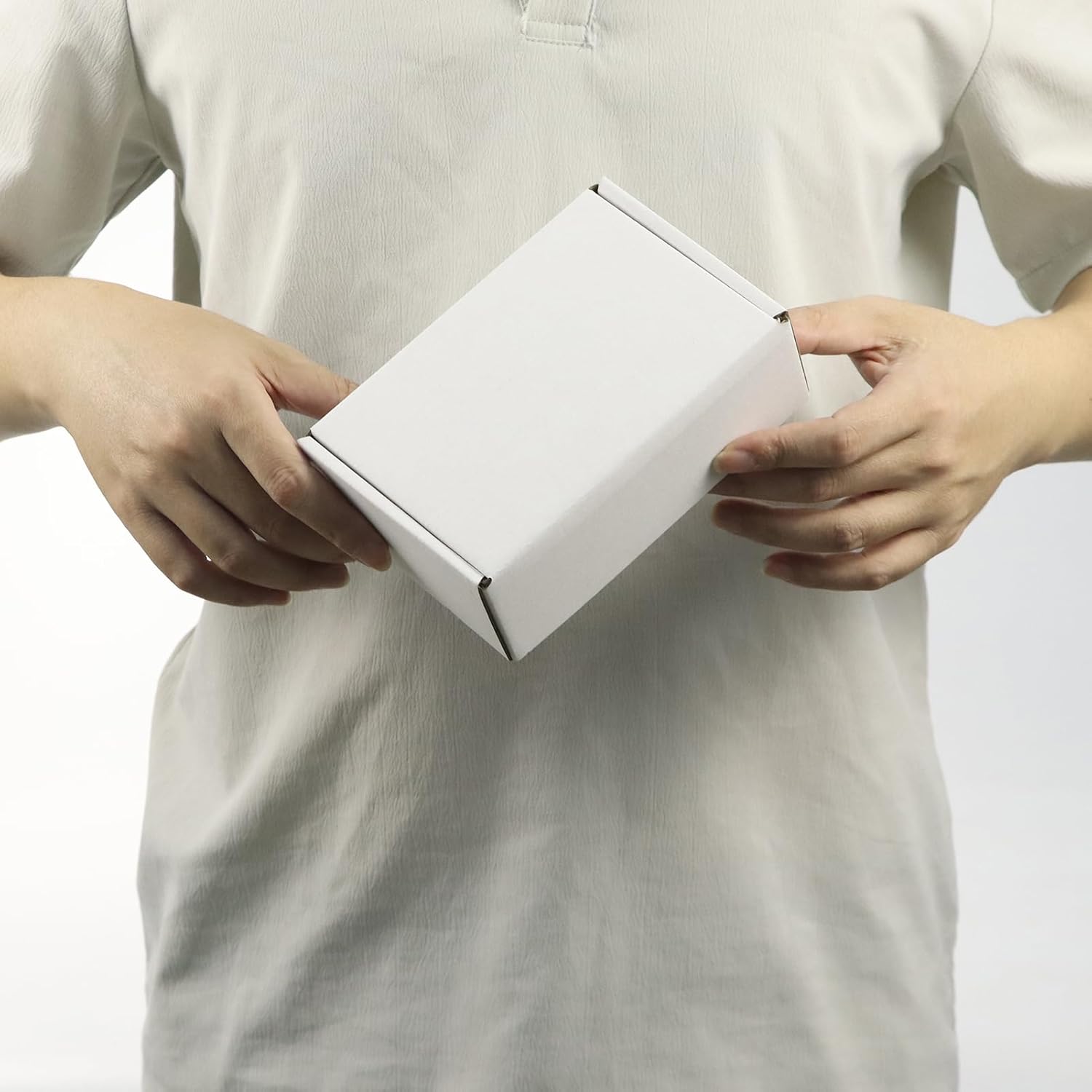 PHAREGE 6x4x2 inch Shipping Boxes Bulk 25 Pack White, Tab Lock Tuck Top Mailer Boxes for Packaging Small Business, Small Cardboard Gift Boxes for Wrapping Mailing Present