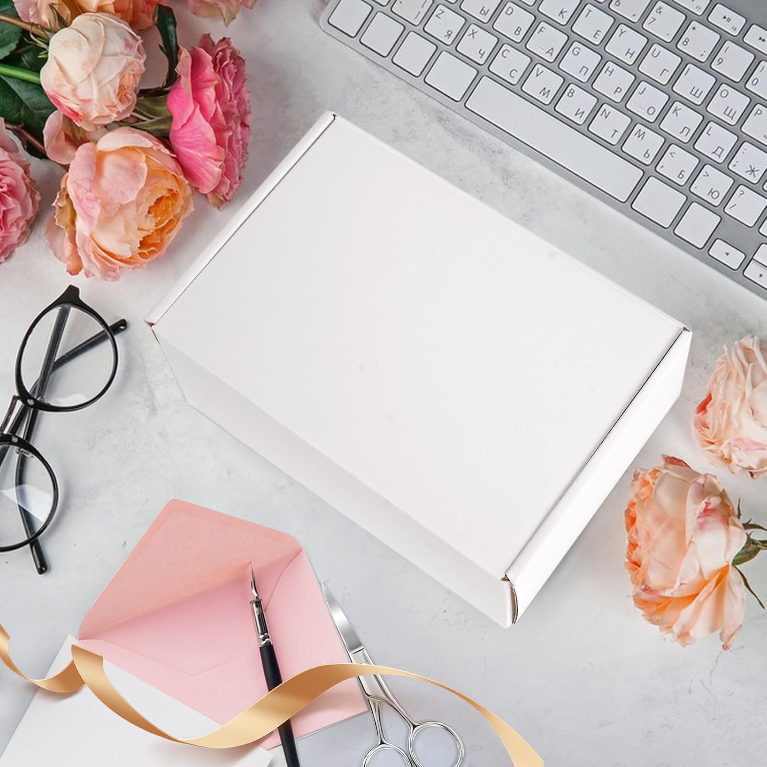 MAGICTAILL 9x6x4 inches Shipping Boxes Set of 25, Small Corrugated Cardboard Box, Literature Mailer, Gift Boxes (White, 9x6x4)