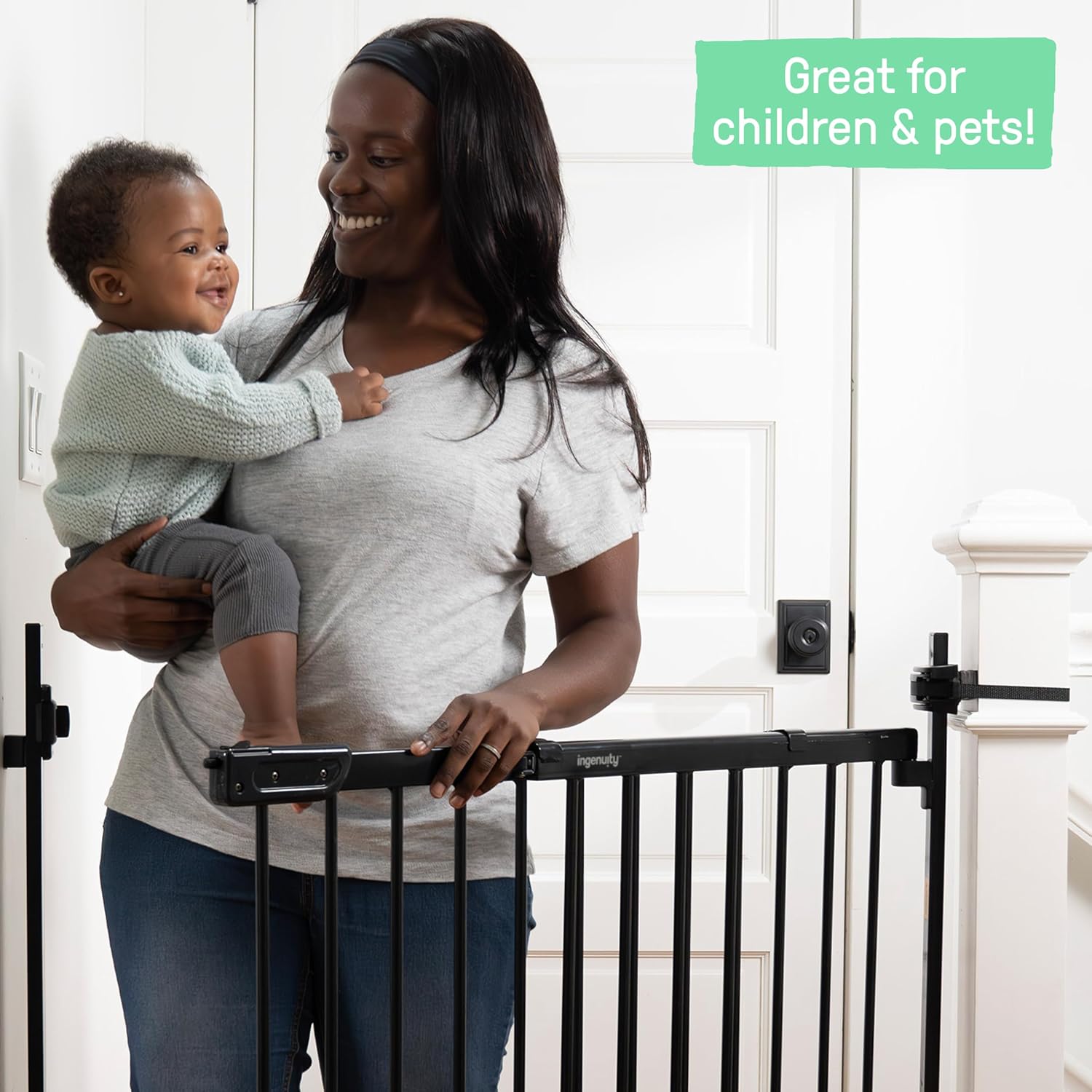 Summer Infant Metal Banister & Stair Safety Baby Gate, 31'-46' Wide, 32.5' Tall, Banister & Wall Mount, Black - Image 3