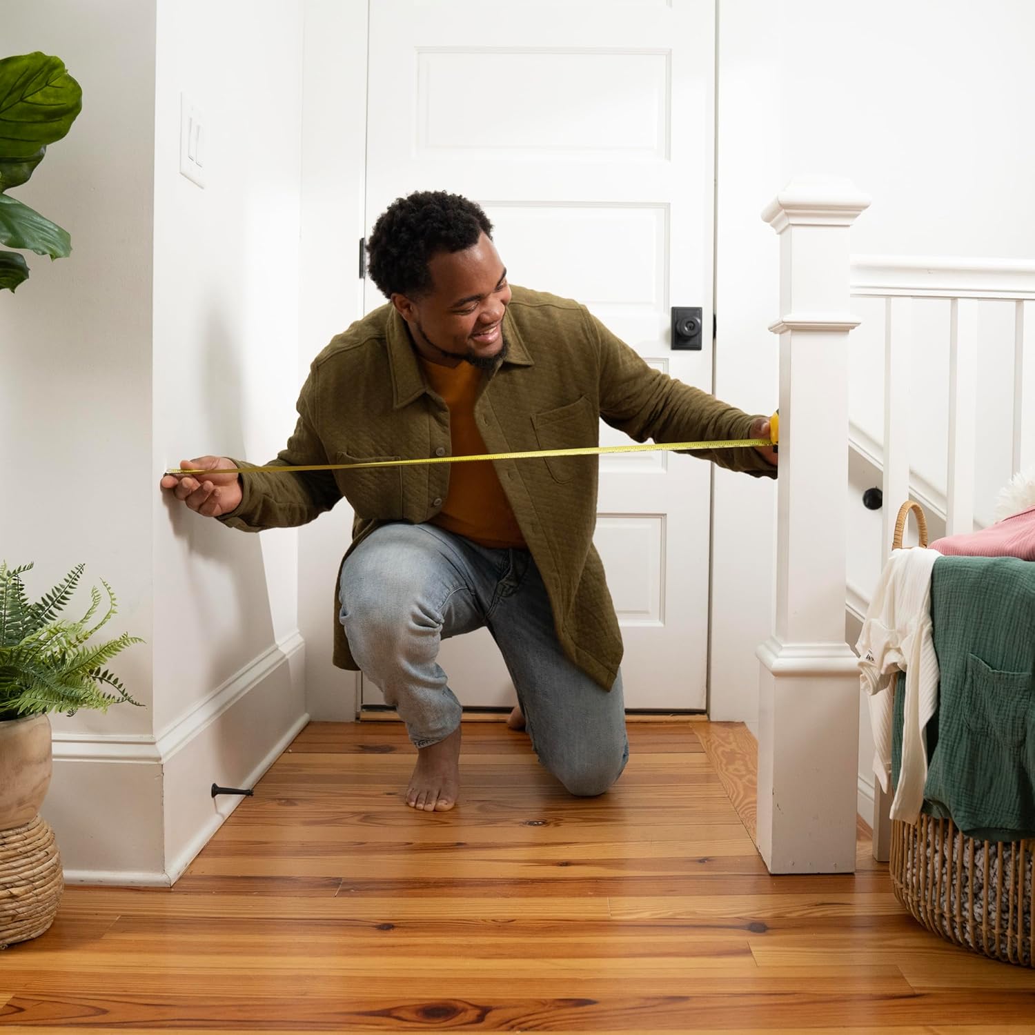 Summer Infant Banister to Banister Gate Mounting Kit - Fits Round or Square Banisters, Accommodates Most Hardware & Pressure Mount Baby Gates up to 37u201D Tall, Gate Sold Separately