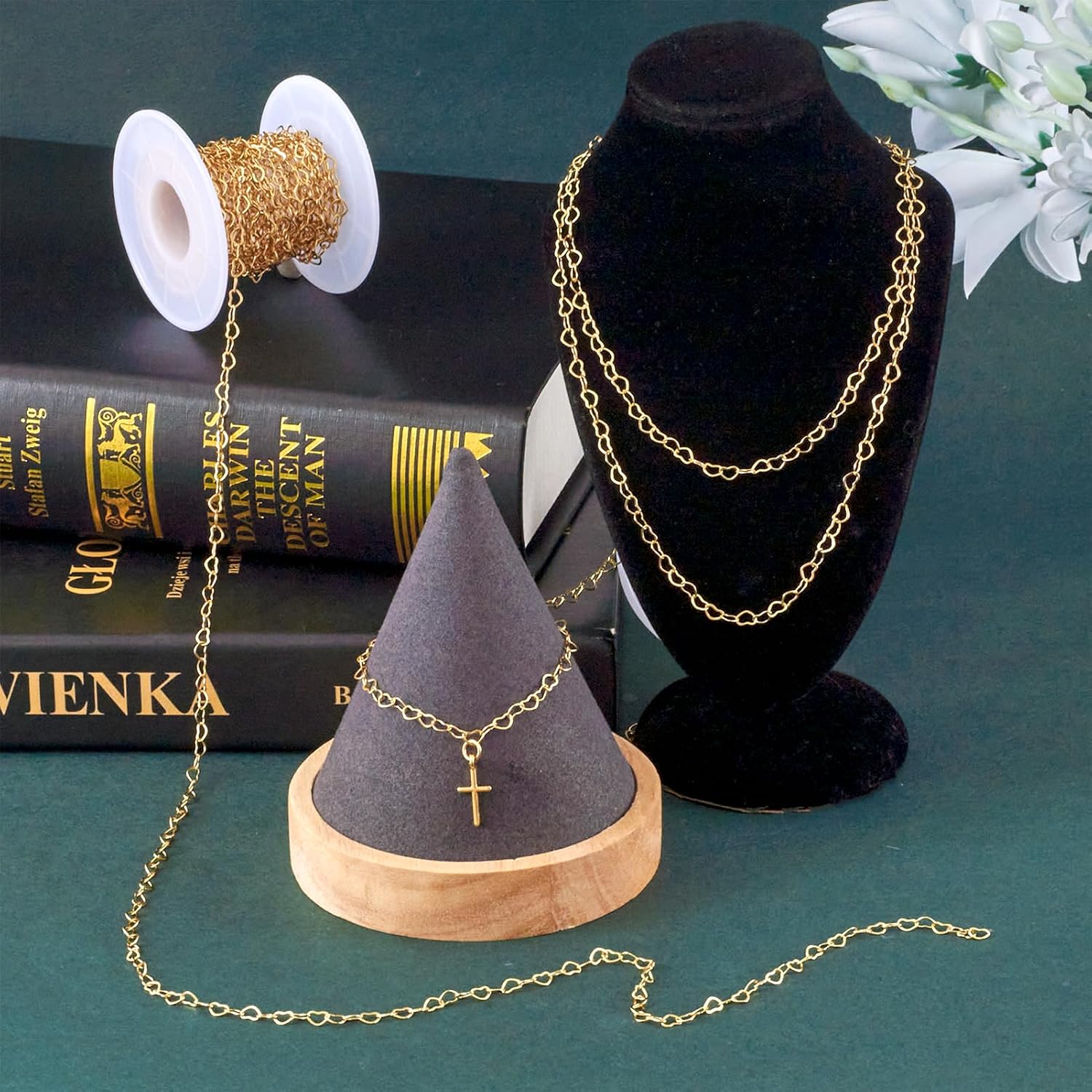 Alternative view of Pandahall 16.4 Feet 18K Gold Plated Brass Heart Link Chains 3x5x0.5mm Soldered Brass Cable Chains with Spool for Bracelet Necklace Jewelry Making