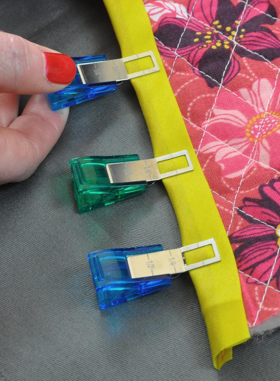 Taylor Seville Small Magic Clip Sewing and Quilting Clips 12-pc - Quilting Supplies and Notions - Sewing Accessories and Supplies