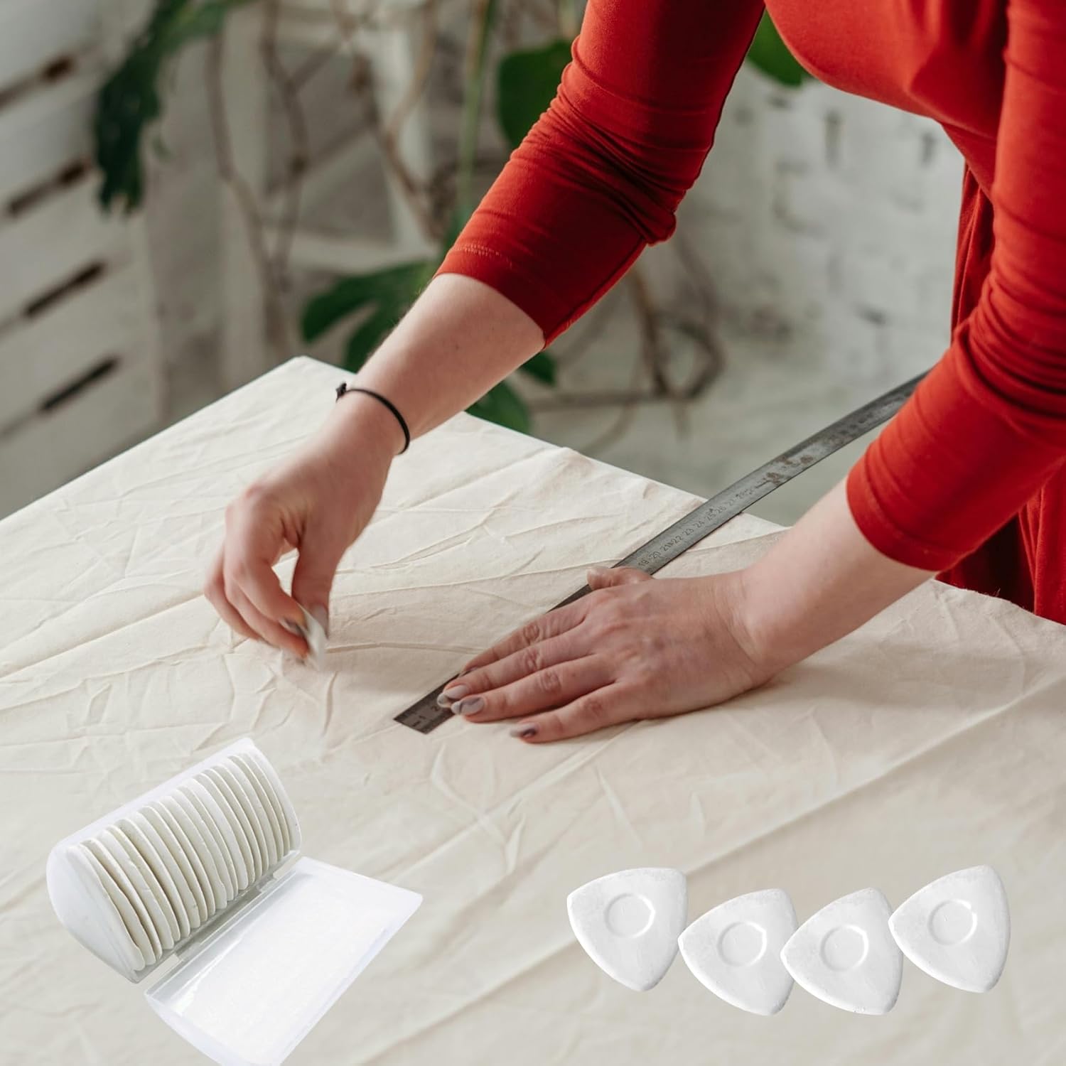 WANGSHIQI Tailors Chalk,20 Pack Triangle Tailor's Fabric Marker Chalk,Fabric Markers for Sewing,Sewing Notions & Accessories (White)