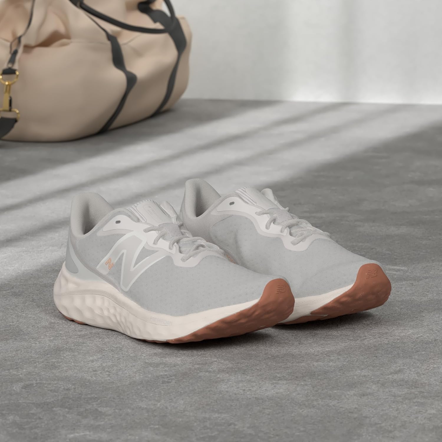 New Balance Women's Fresh Foam Arishi V4 Running Shoe