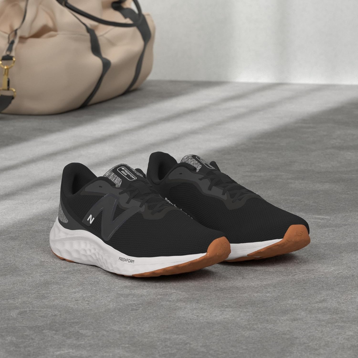 New Balance Men's Fresh Foam Arishi V4 Running Shoe