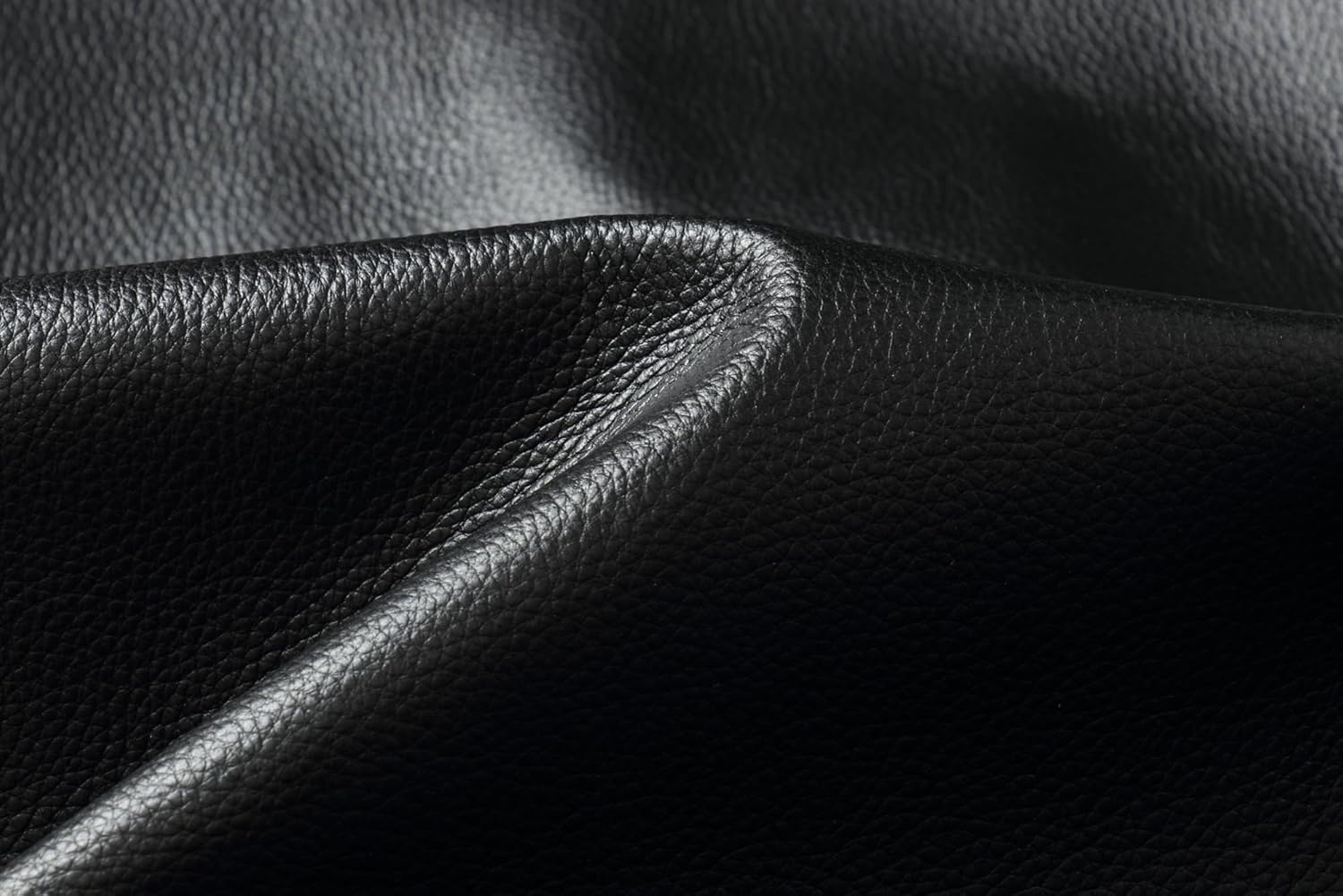 REED Cow Leather, Black 12 X 24 Inches 2 Square Foot
