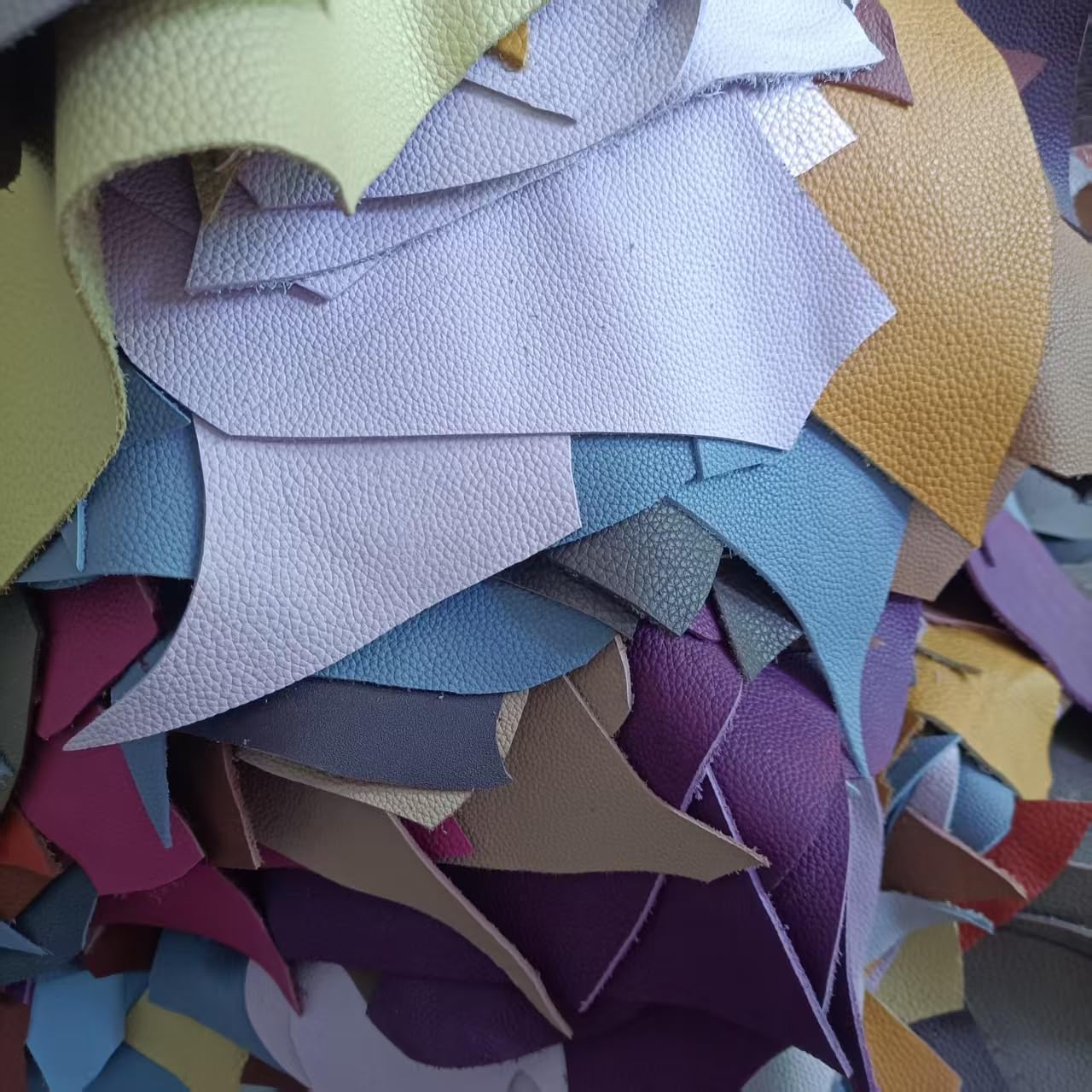 Leather Scraps, 1.5-2.0mm (3.6-5 oz) Thick Genuine Cowhide Scraps, Leather Scrap for Tools/Crafts/DIY, Mixed Colors,Leather for Crafting (Thick 500 Grams) - Image 7