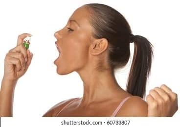 3 Pack of Pretty Fresh Instant Breath Freshener Mouth Spray Fresh Mint,Fights Bad Breath.