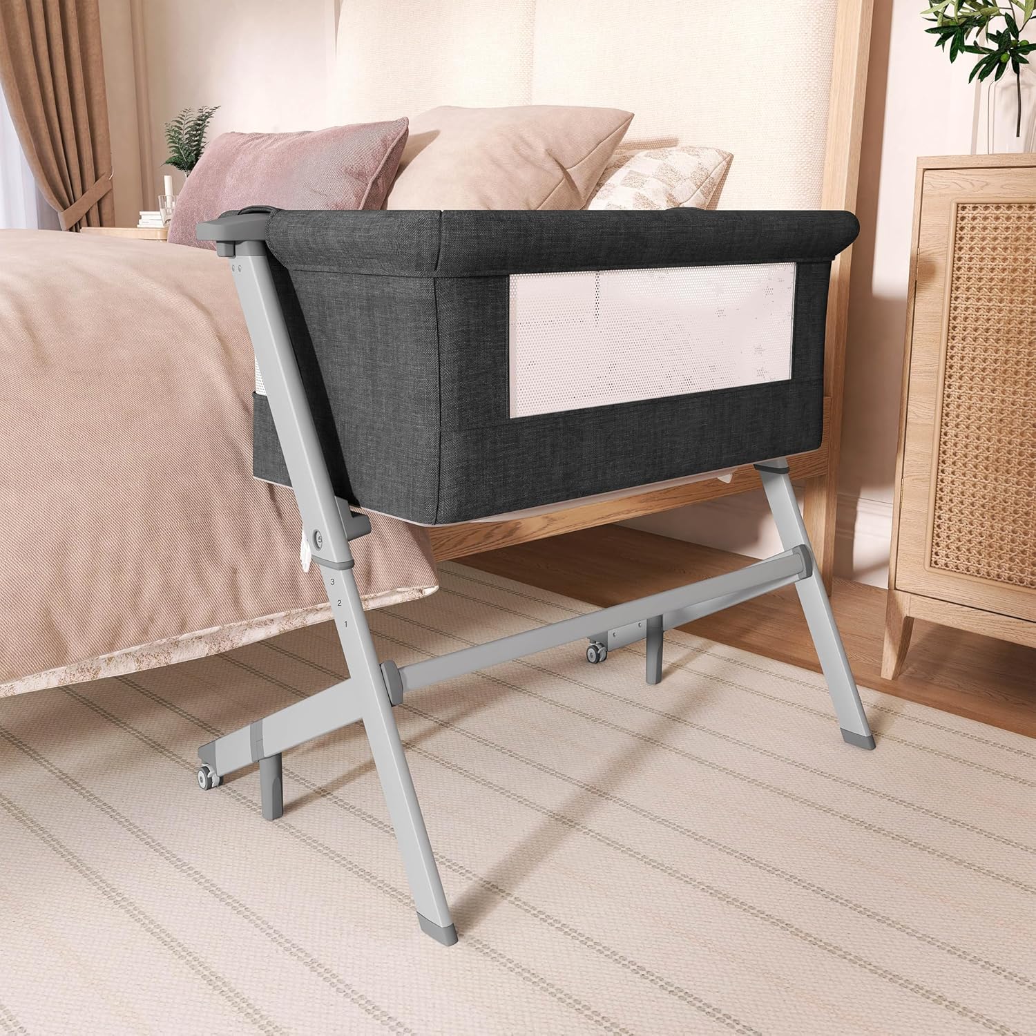 Dream On Me Skylar Bassinet and Beside Sleeper in Black, Lightweight and Portable Baby Bassinet, Five Position Adjustable Height, Easy to Fold and Carry Travel Bassinet, JPMA Certified