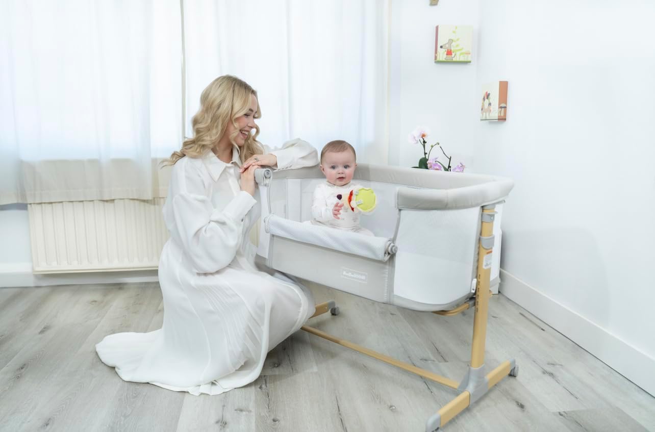 3 in 1 Baby Bassinet with Wheels, Portable Bedside Sleeper for Baby with 6 Adjustable Heights and Foam Mattress, Baby Bedside Crib for Newborns and Infants with Storage Basket