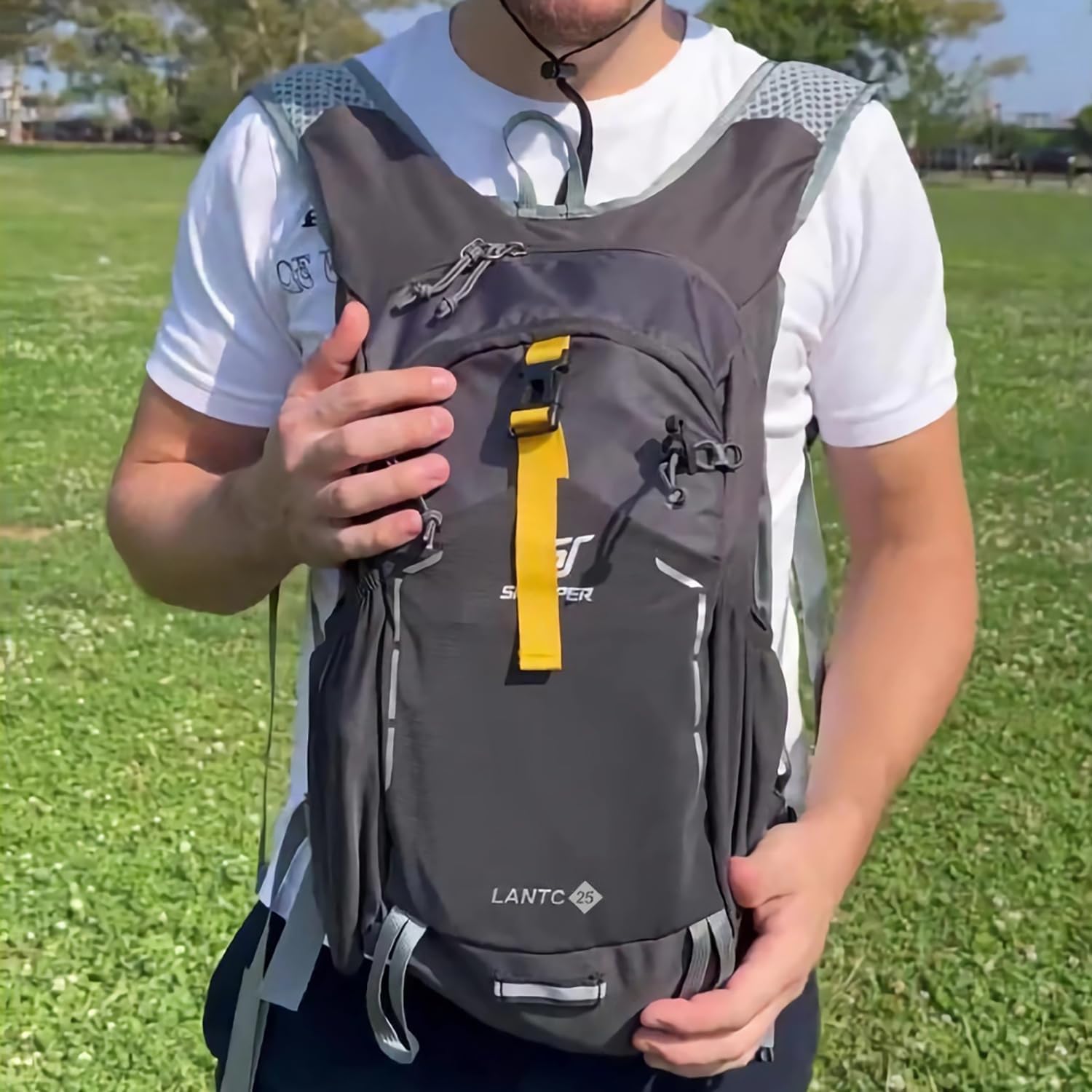 SKYSPER Small Hiking Backpack - 25L Travel Daypack Lightweight Bag Water Resistant Hiking Backpacks for Women Men