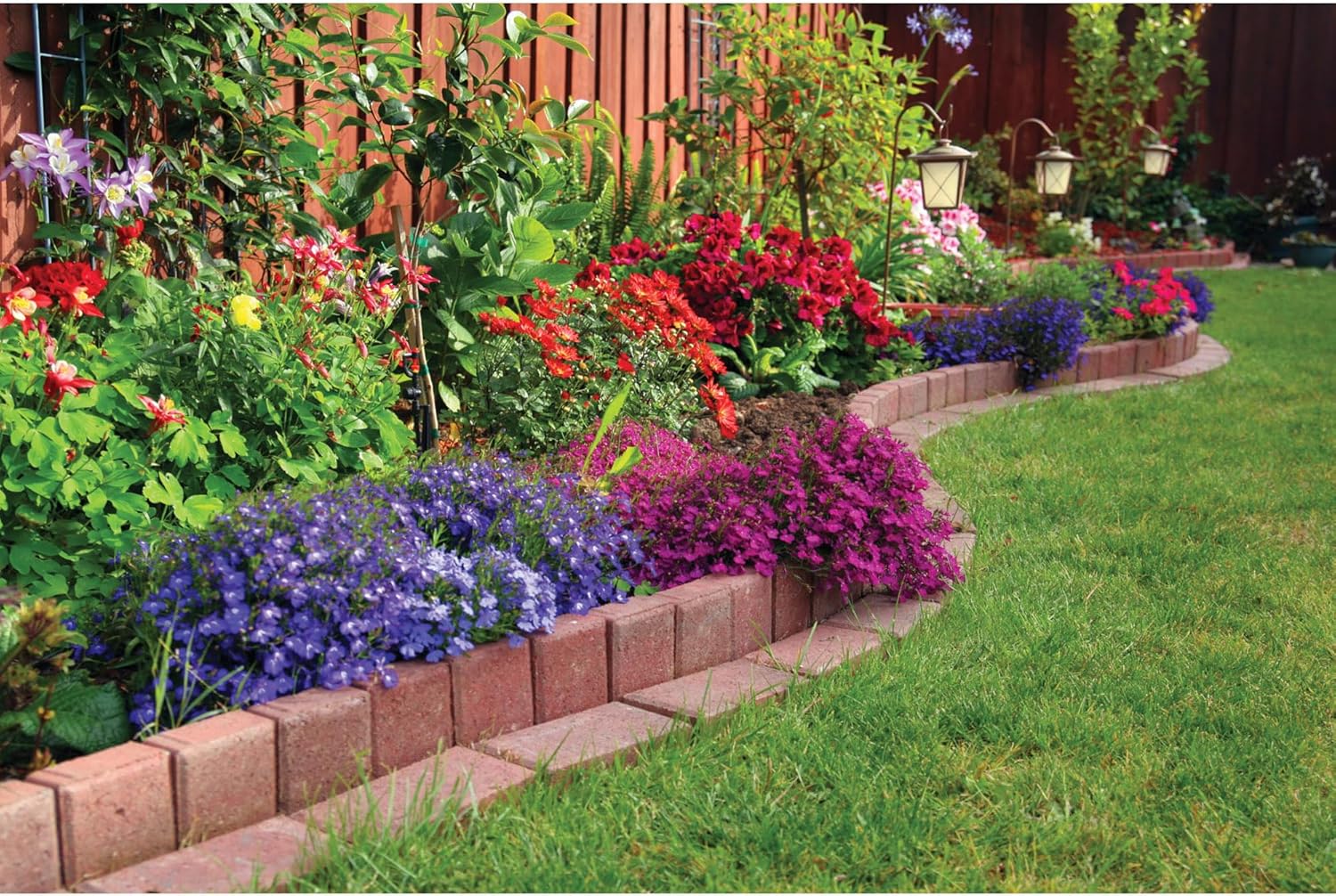 Rain Bird LNDDRIPKIT Drip Irrigation Landscape/Garden Watering Kit with Drippers, Micro-Bubblers, Micro-Sprays
