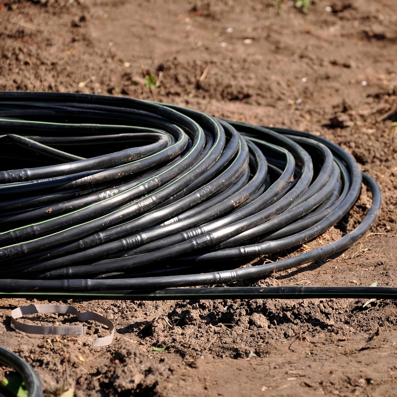 Alternative view of (100' ft Roll) - USA Made - 1/4-Inch x Irrigation/Hydroponics Dripline with 6-Inch Emitter Spacing (Brown) (100' Foot Roll)