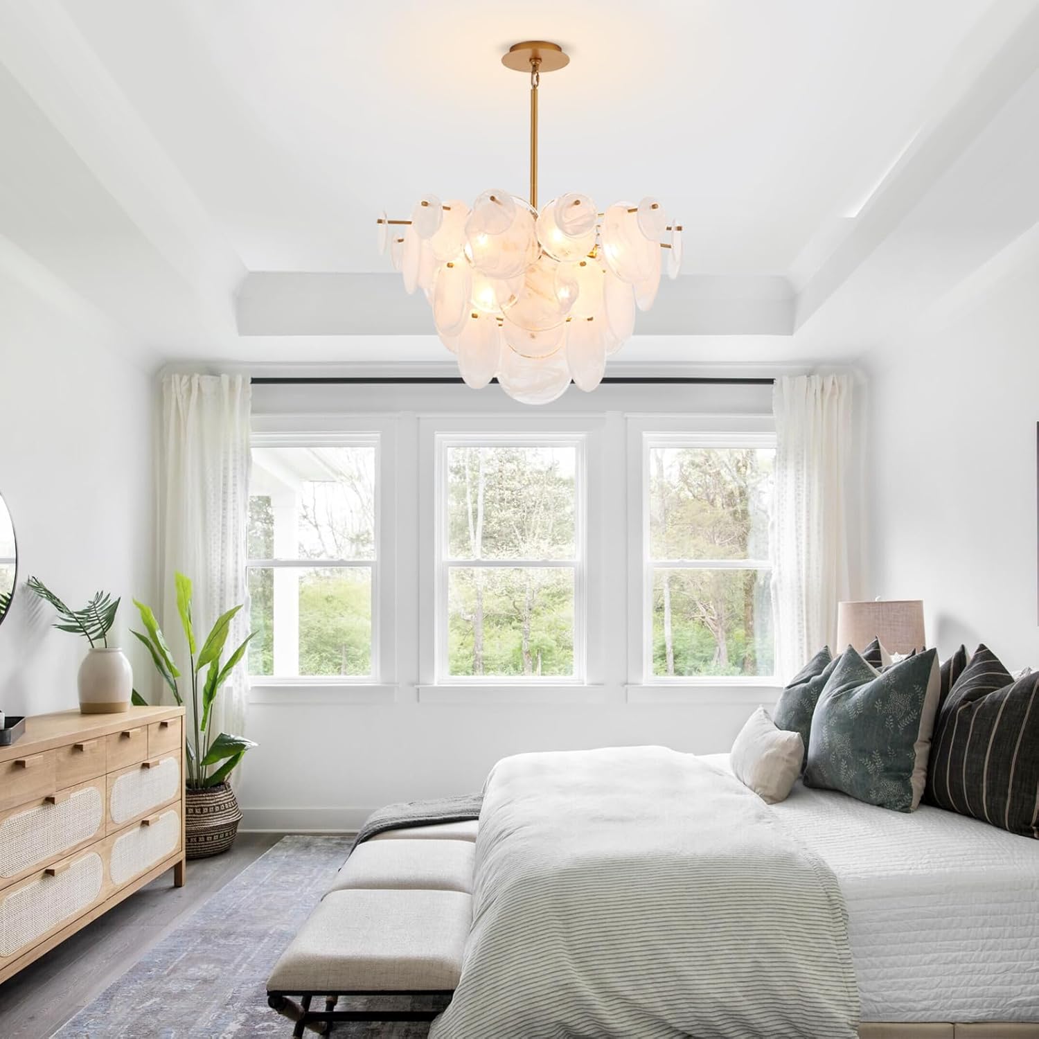 VANZARLA Dia 28 Inch, Modern Glass Chandeliers for Bedroom, Gold Dining Room Light Fixture, Large Vintage Pendant Chandelier for Living Room Stairway Entryway Kitchen Farmhouse Foyer