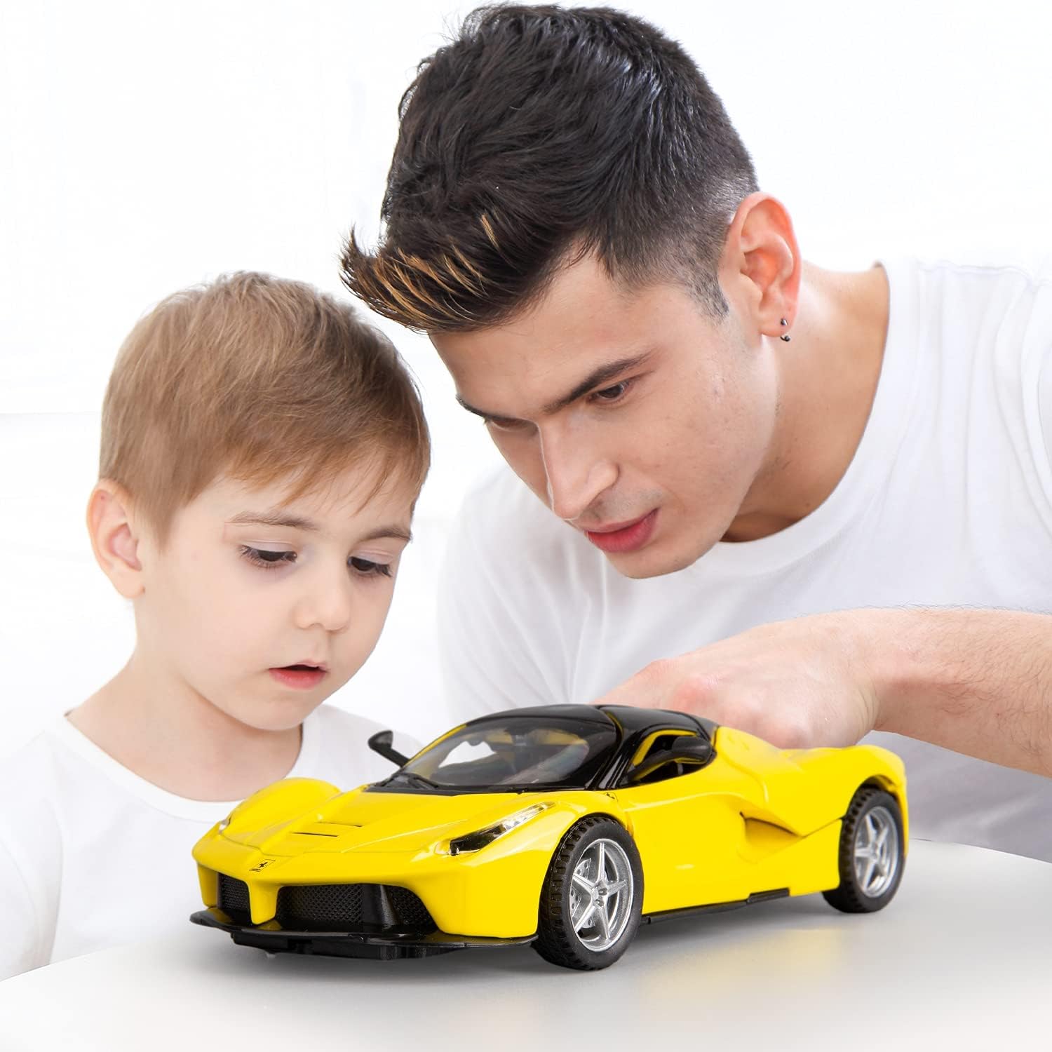BDTCTK 1:32 Farrari Car Model Pull Back Car with Sound and Light for Kids Boy Girl, Metal Body Door Opened Yellow